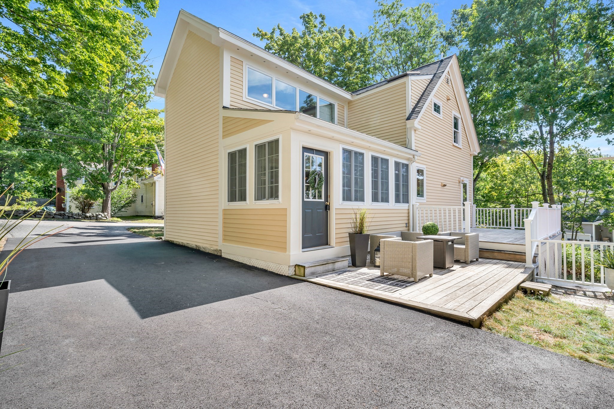 12 Peabody Street Property Photo 33