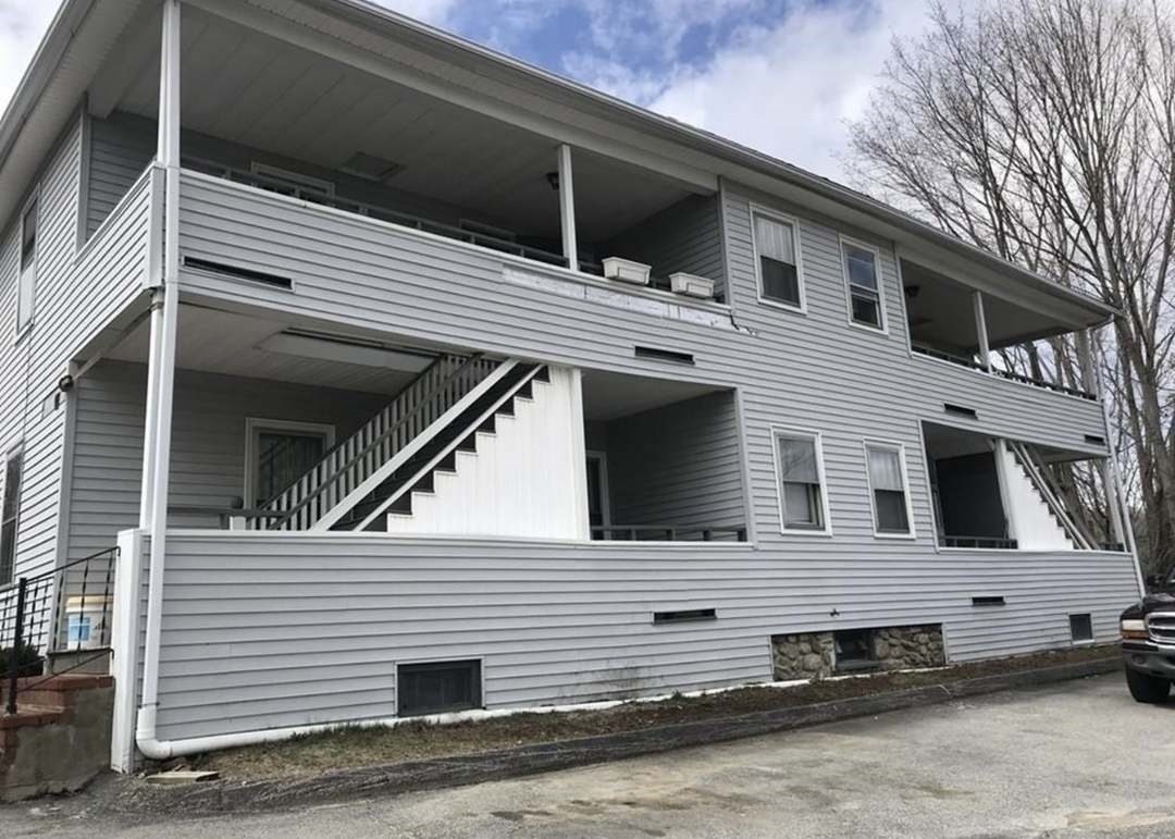 2 Hill St Property Photo 4