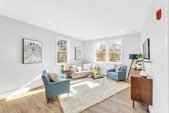1000 Washington # 203 Property Photo 5
