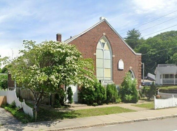 74 Main St Property Photo 2