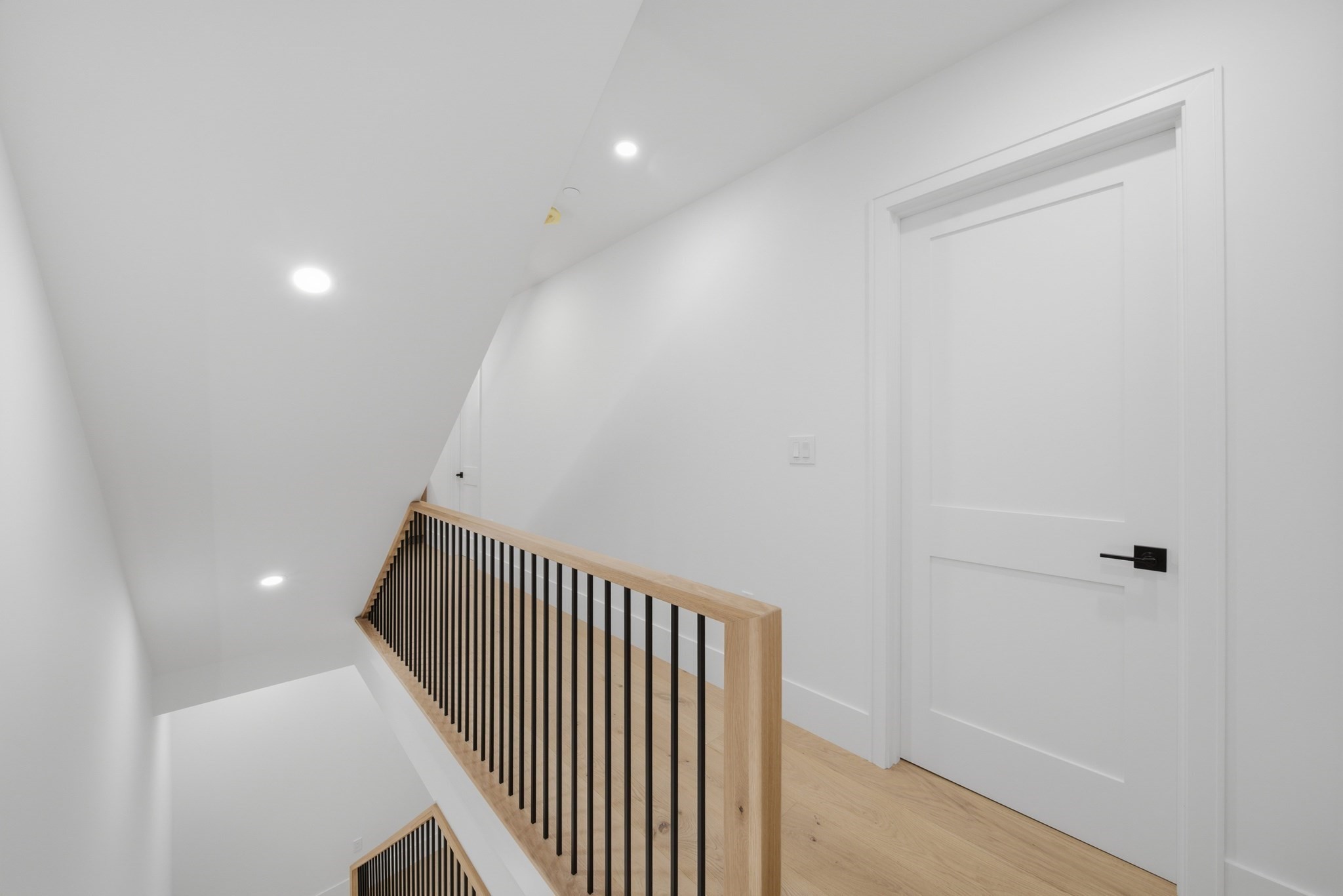 421 East 6th Street Property Photo 12