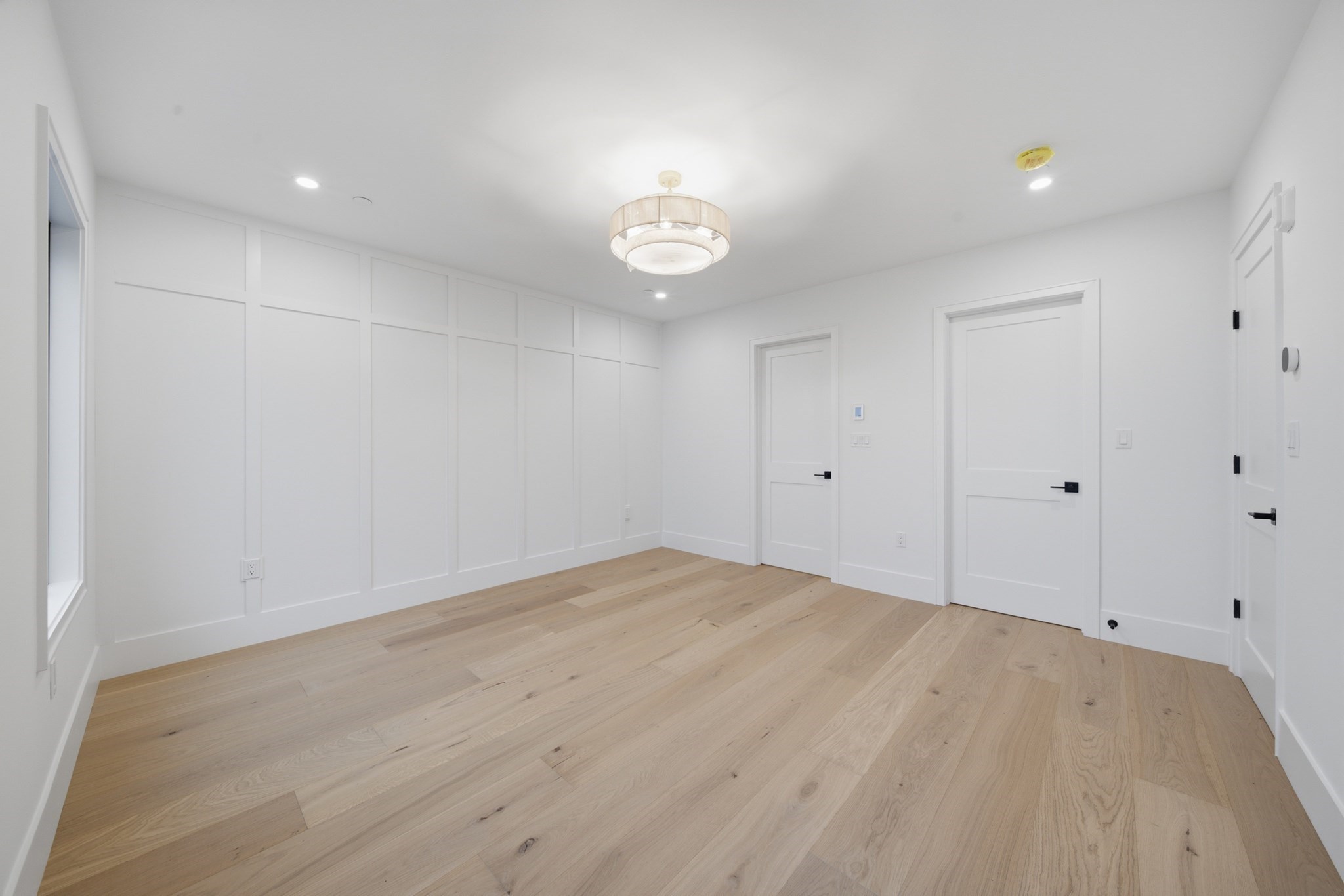 421 East 6th Street Property Photo 16