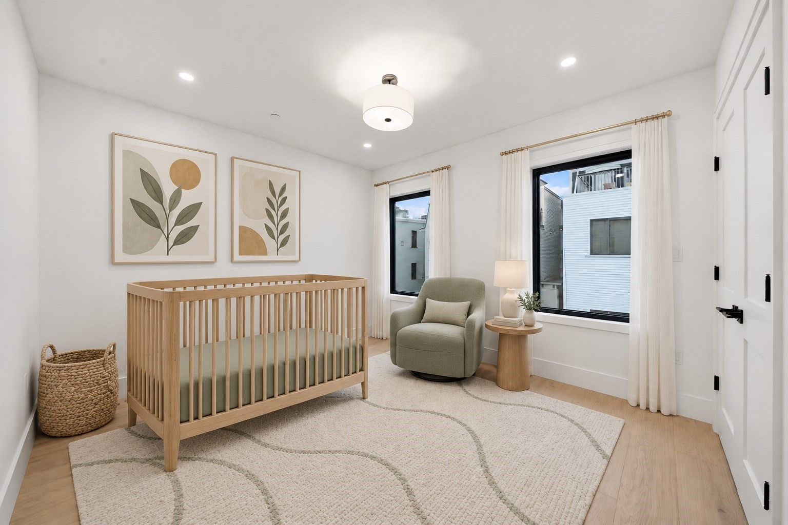 421 East 6th Street Property Photo 19