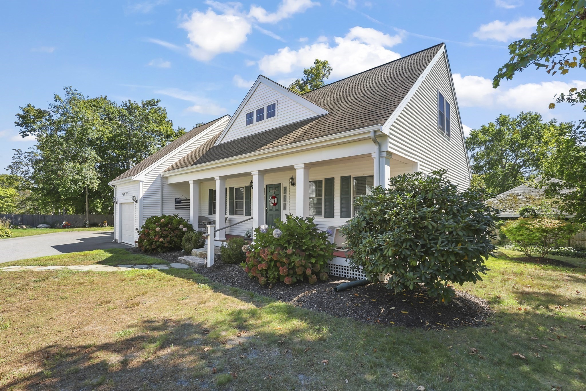 2 Rosemary Ln # A Property Photo 2