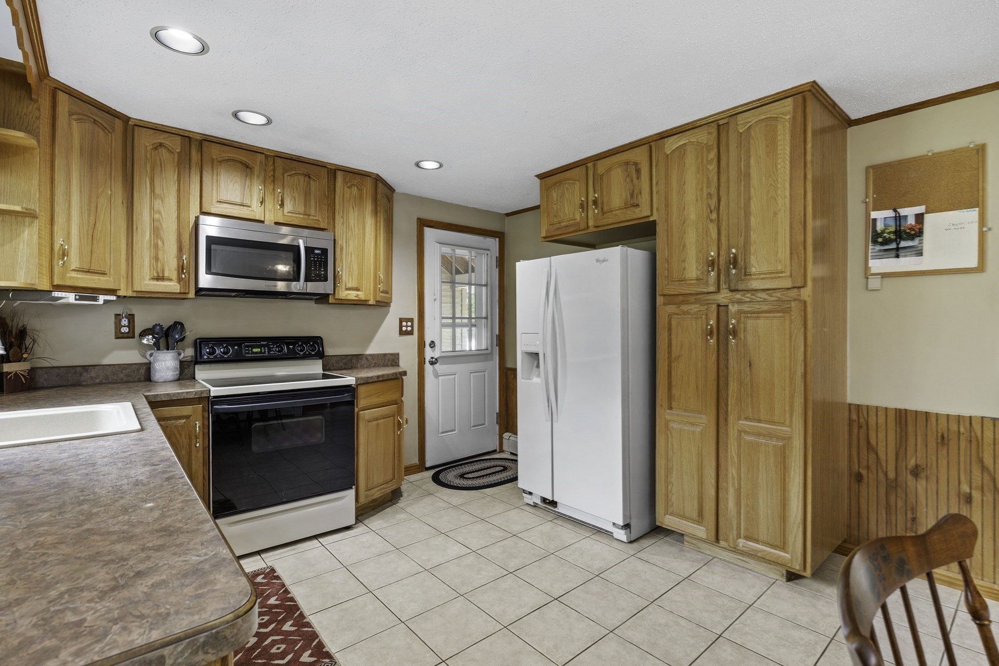 254 Mccarthy Ave Property Photo 7