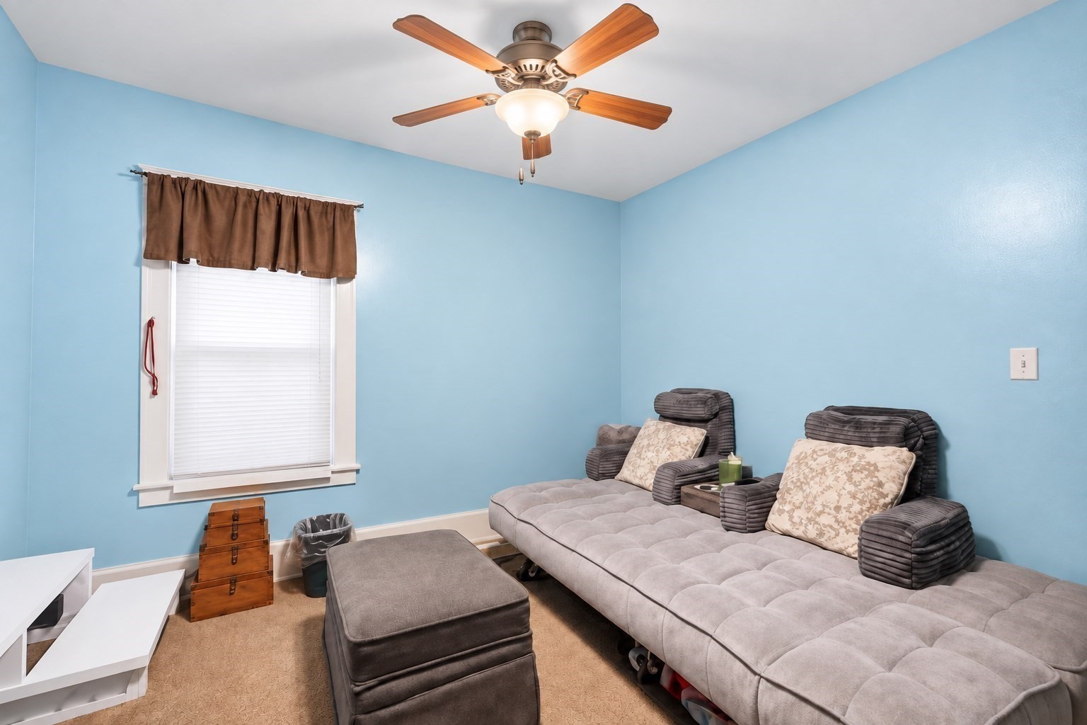 28 Dalton Pl Property Photo 11