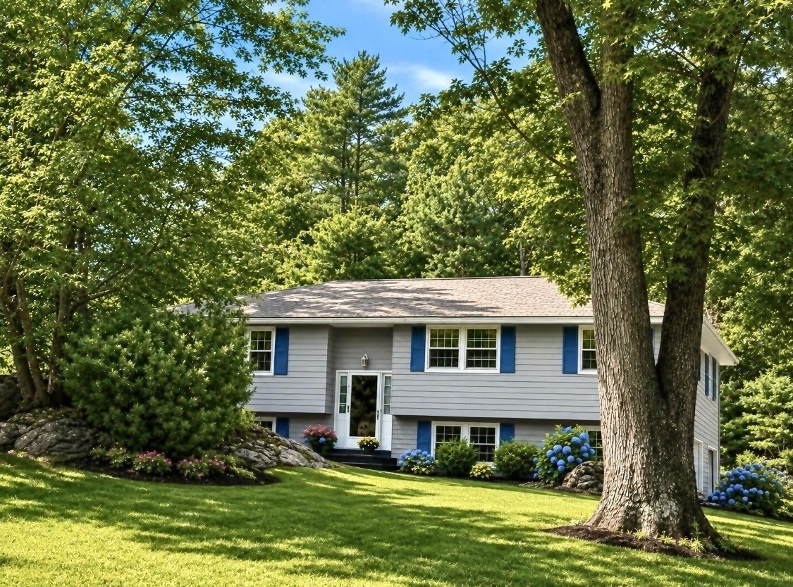18 Lido Property Photo 1