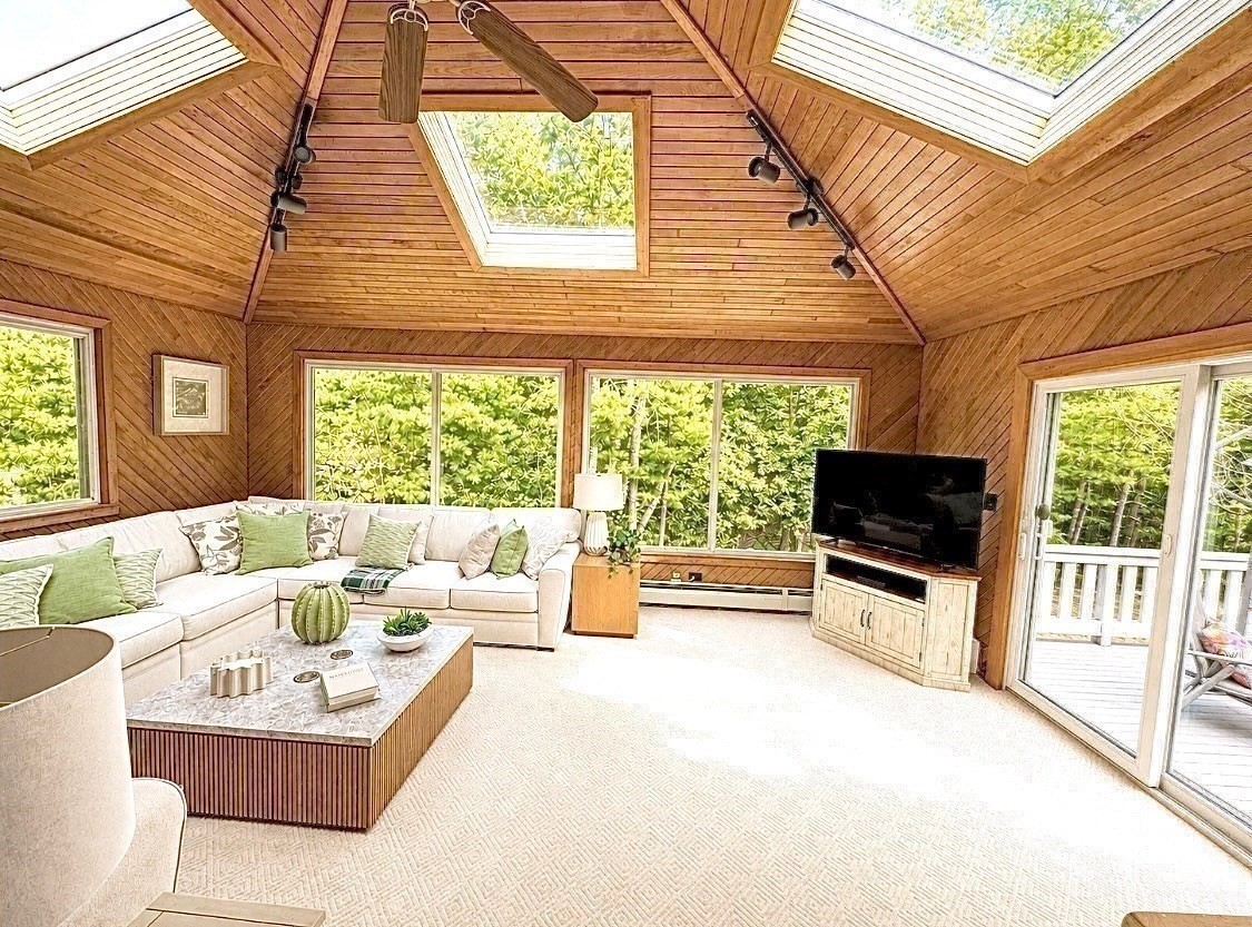 18 Lido Property Photo 2