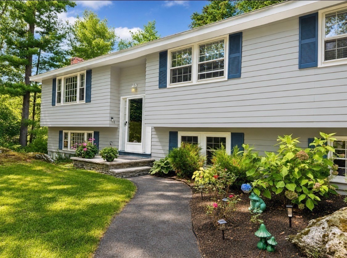 18 Lido Property Photo 3
