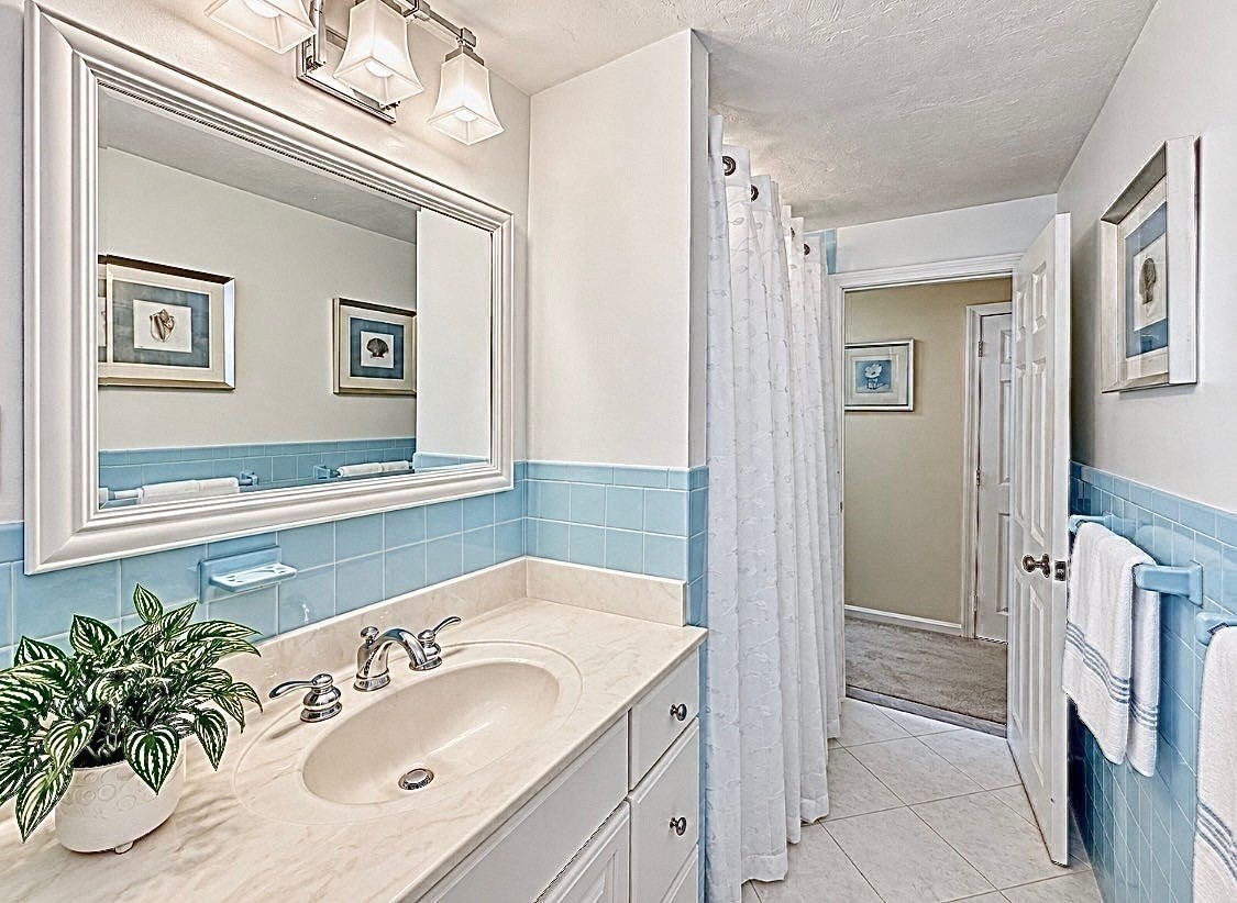 18 Lido Property Photo 27