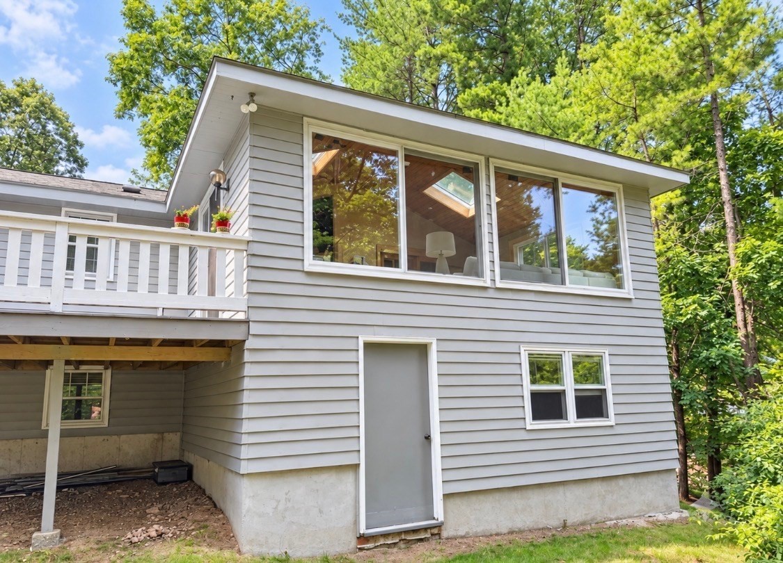 18 Lido Property Photo 32