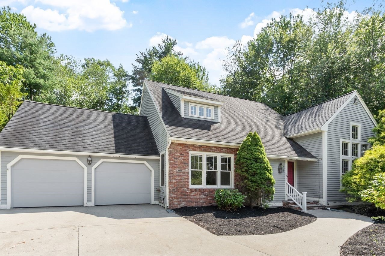 57 Cobblestone Circle Property Photo 1