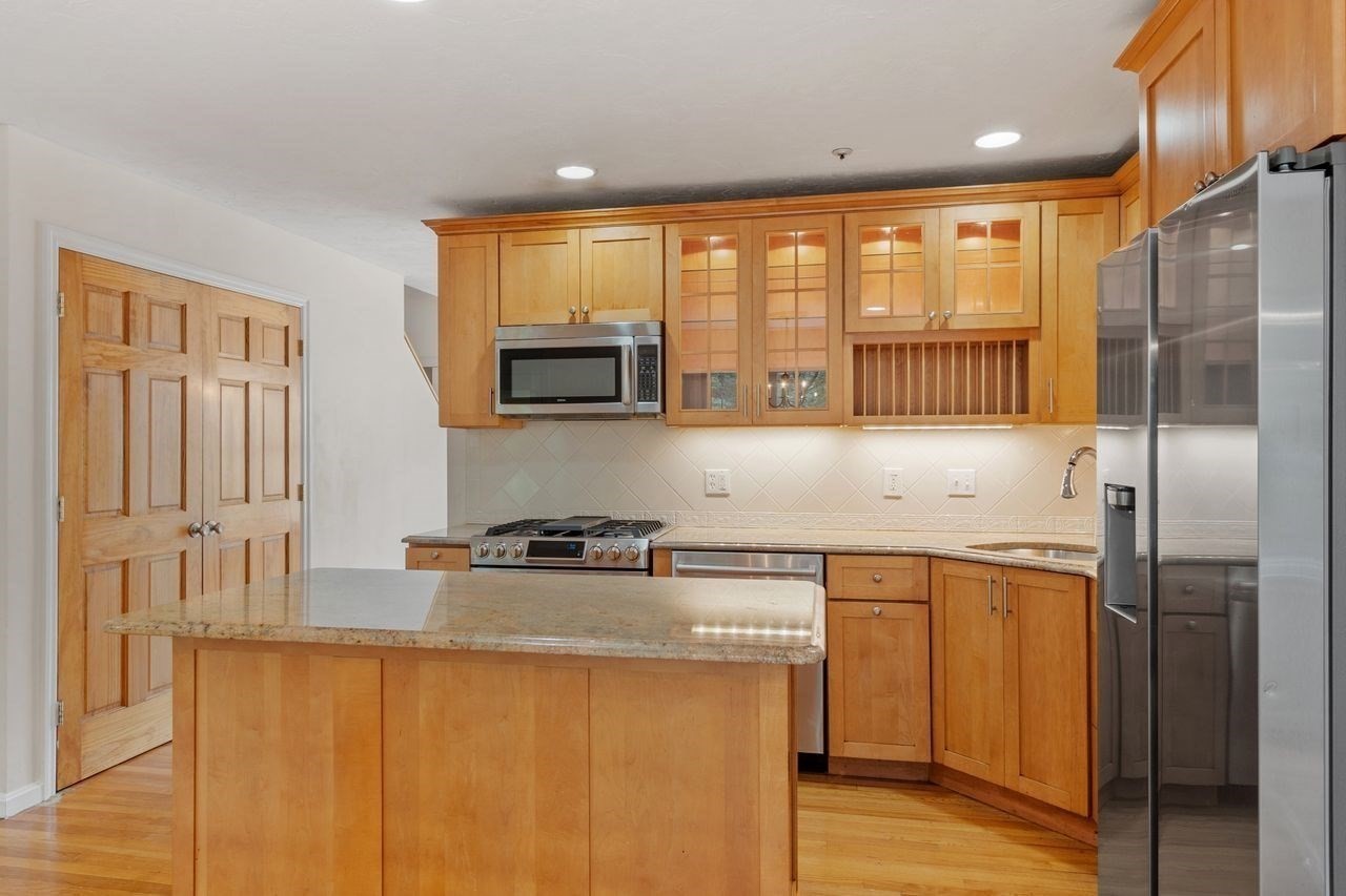 57 Cobblestone Circle Property Photo 3