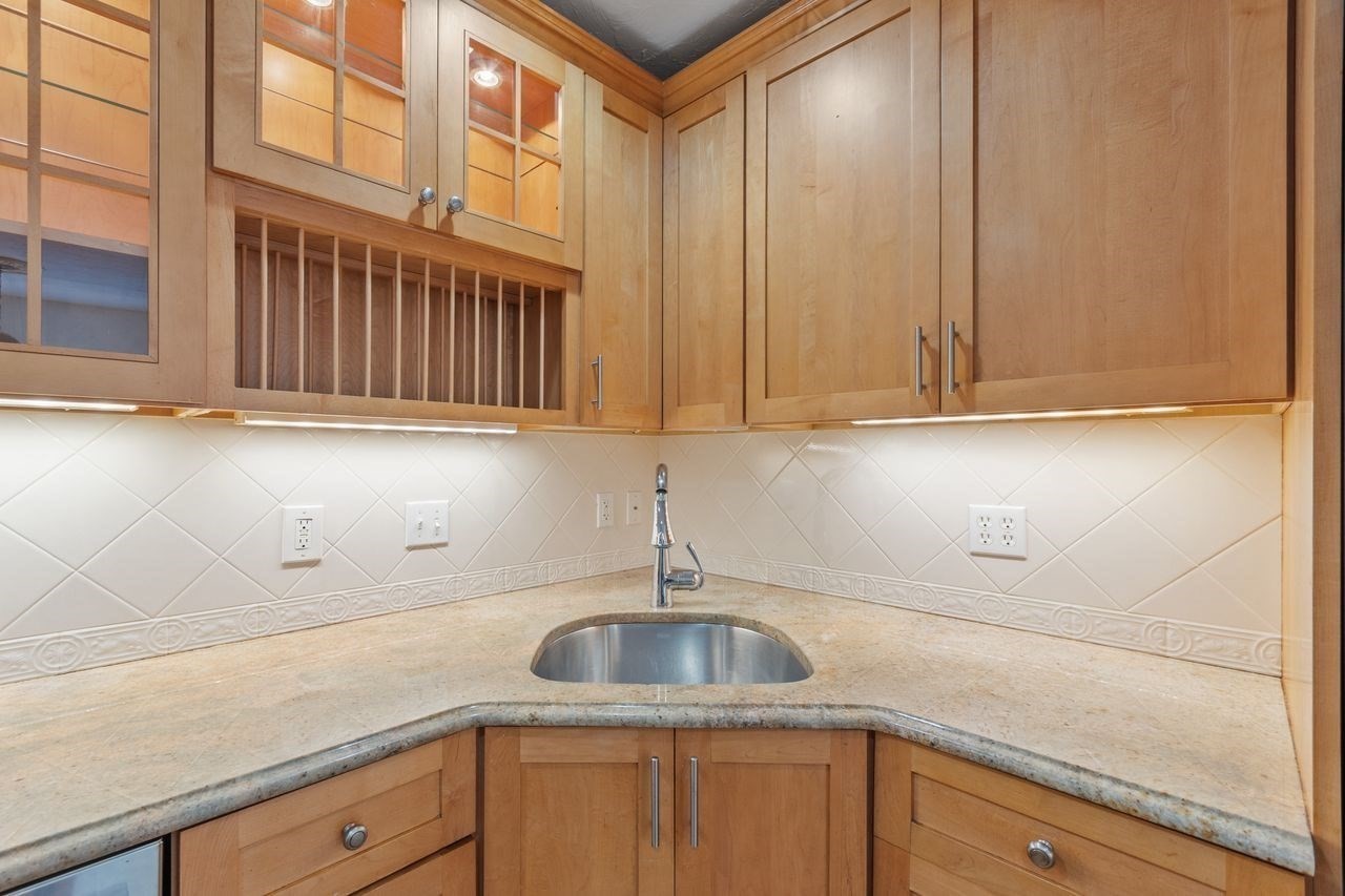 57 Cobblestone Circle Property Photo 5