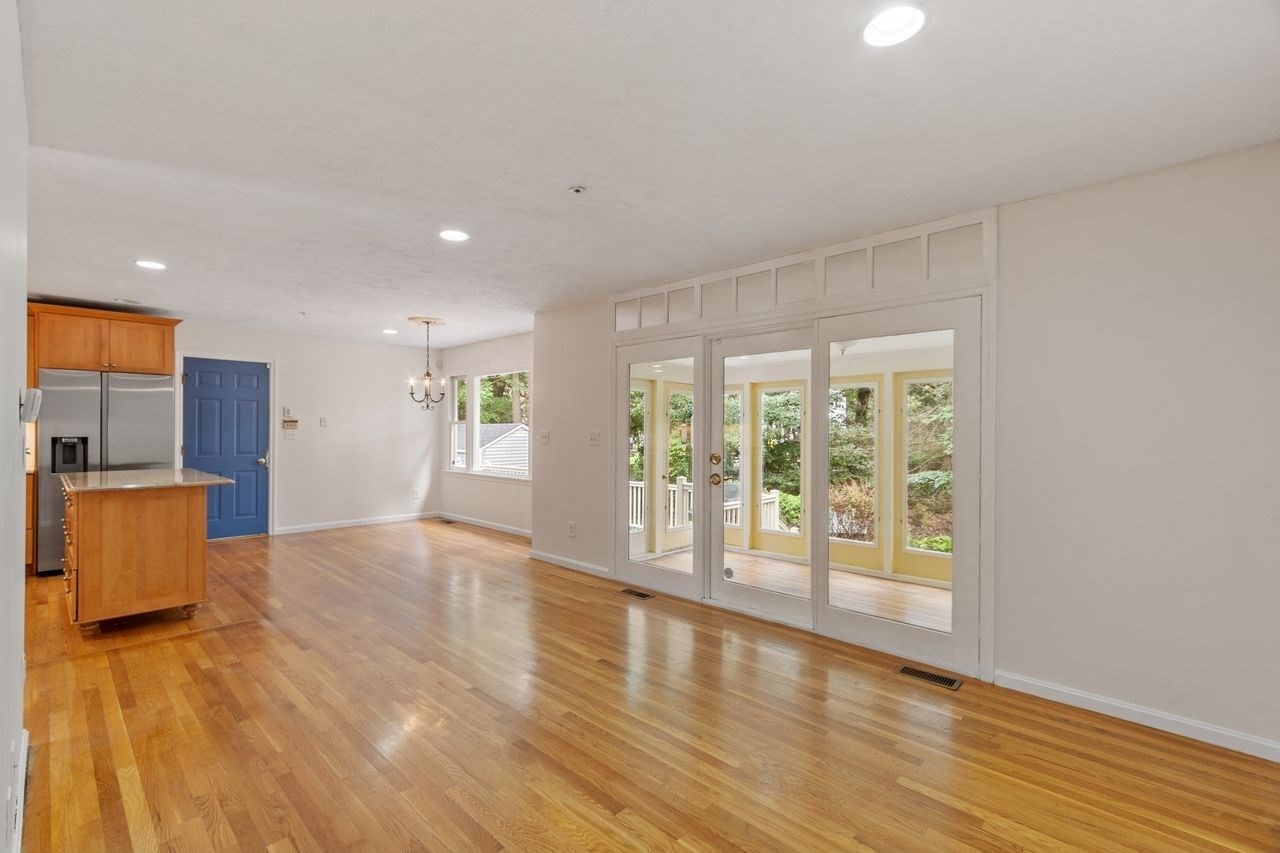 57 Cobblestone Circle Property Photo 6
