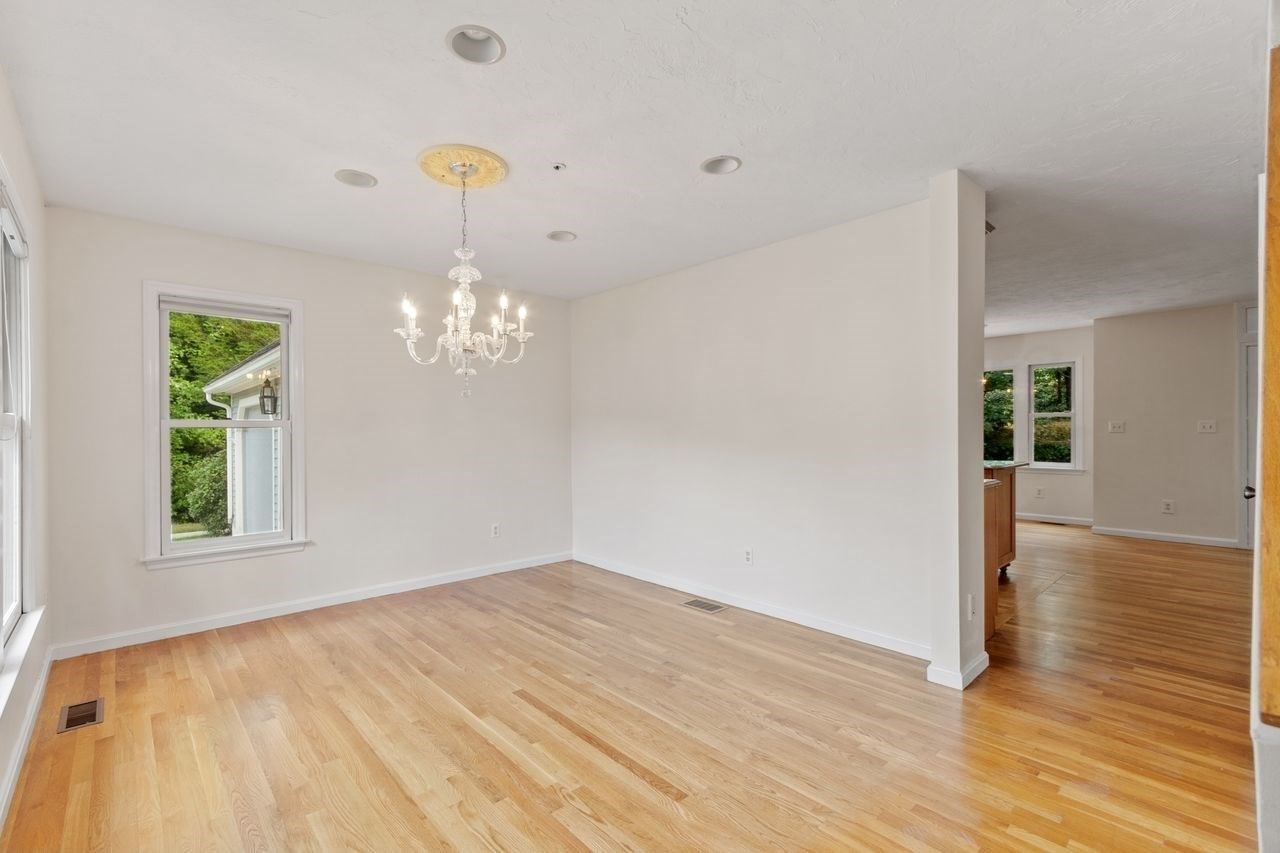 57 Cobblestone Circle Property Photo 12