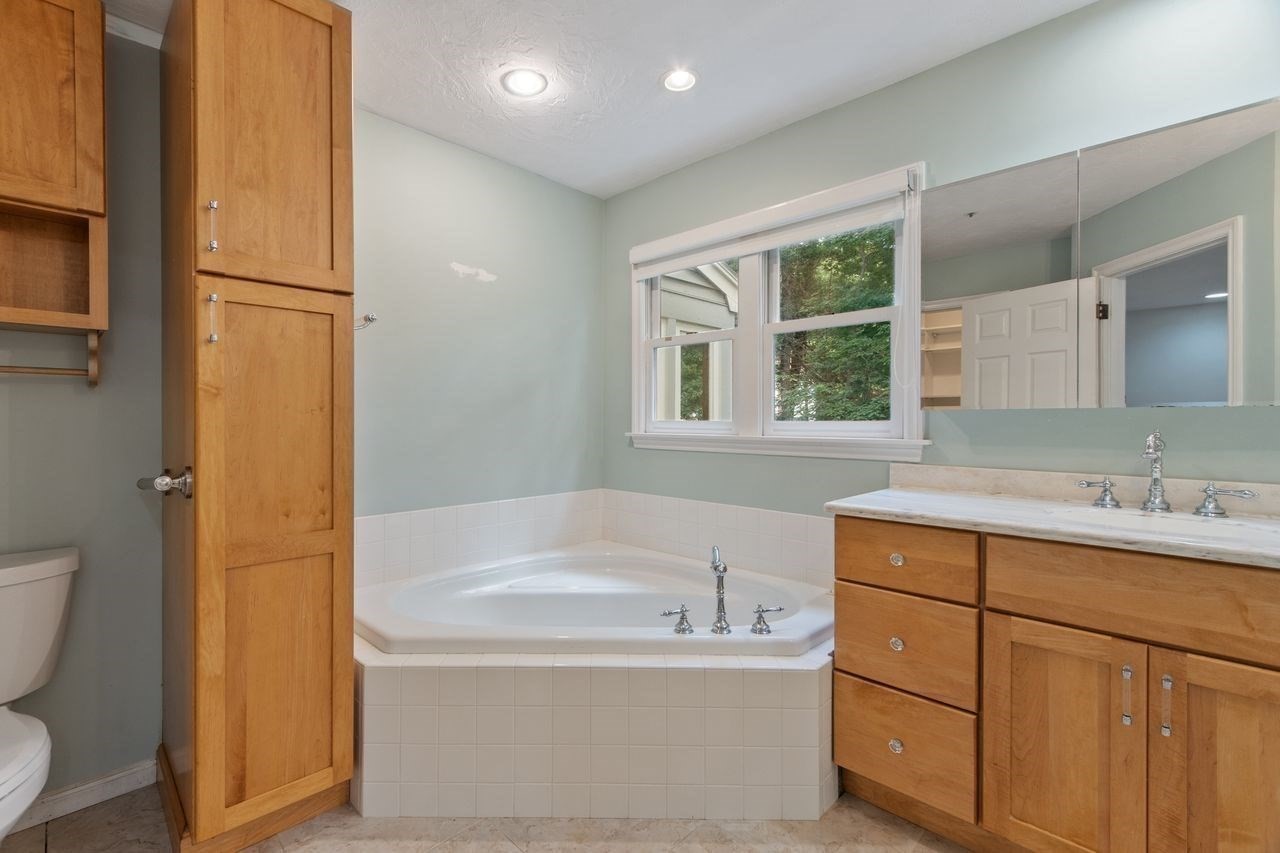 57 Cobblestone Circle Property Photo 18