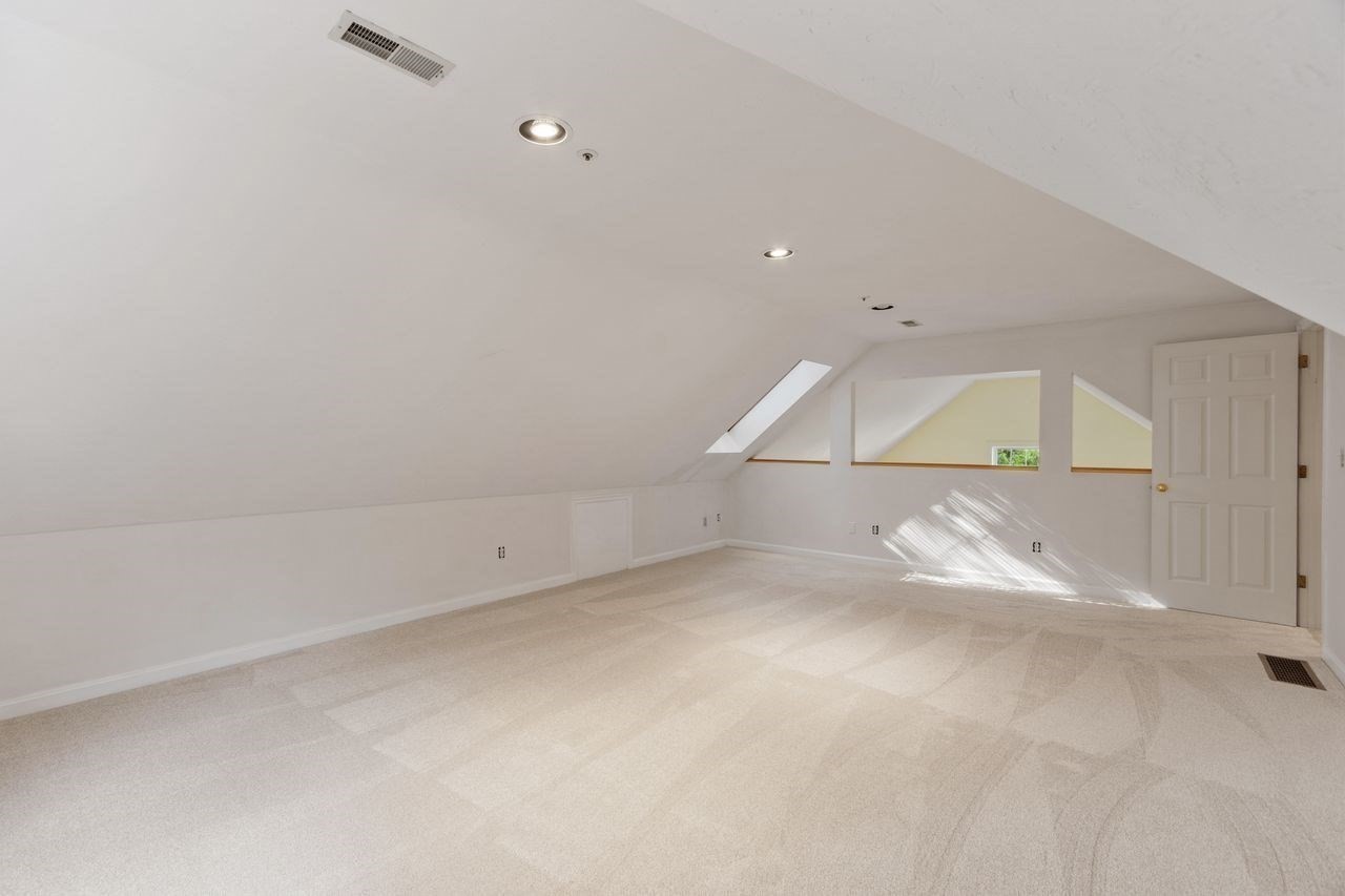 57 Cobblestone Circle Property Photo 20