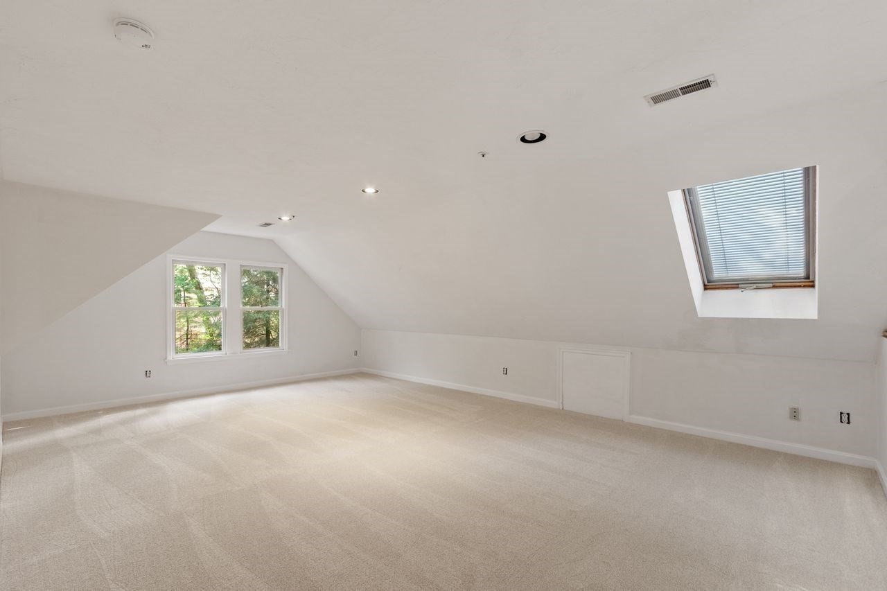 57 Cobblestone Circle Property Photo 21