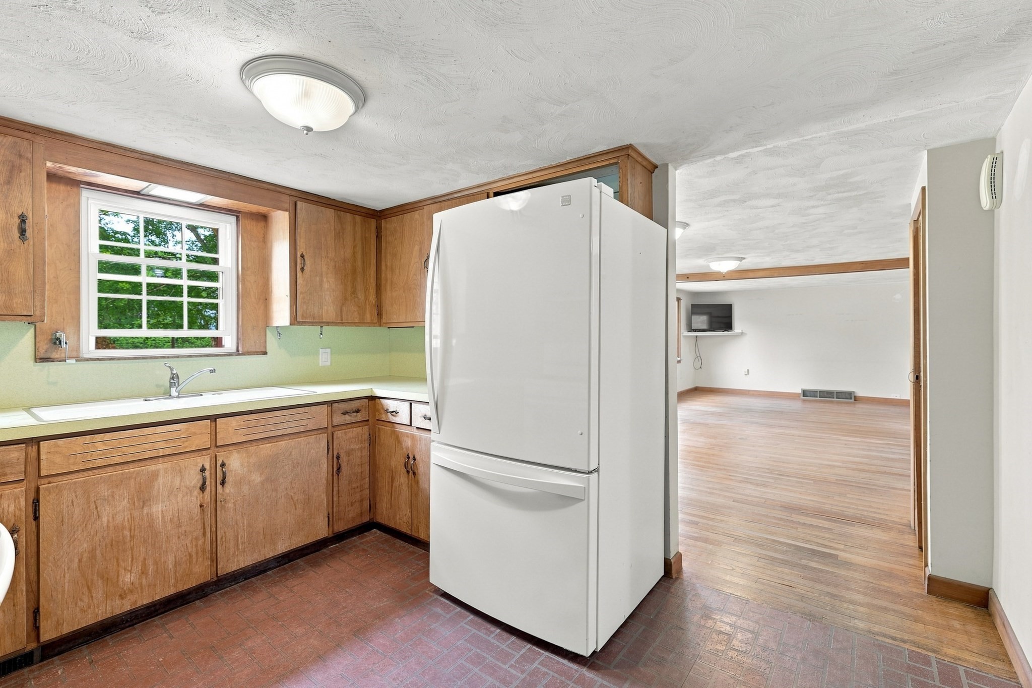 200 Hockanum Rd Property Photo 12