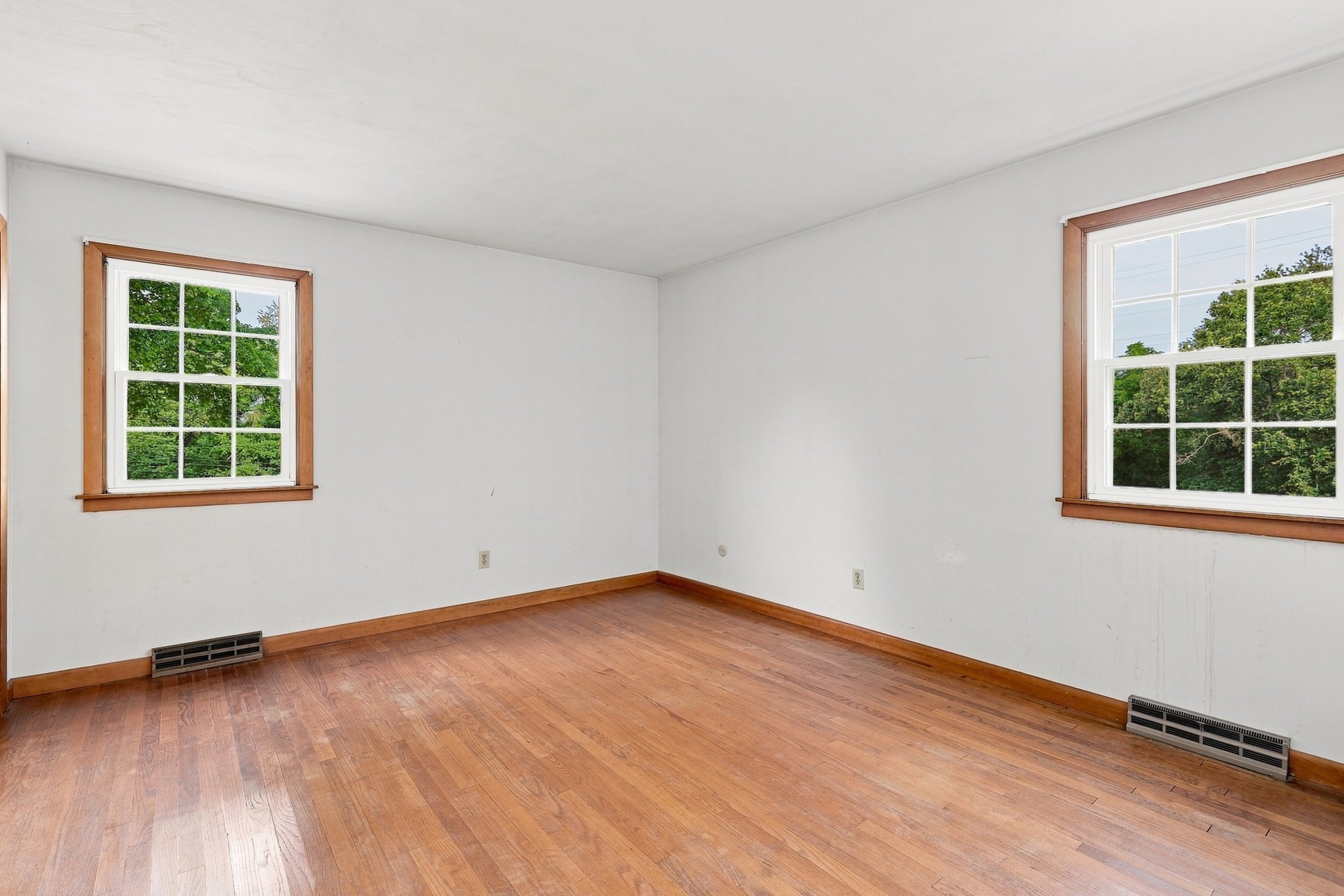 200 Hockanum Rd Property Photo 16
