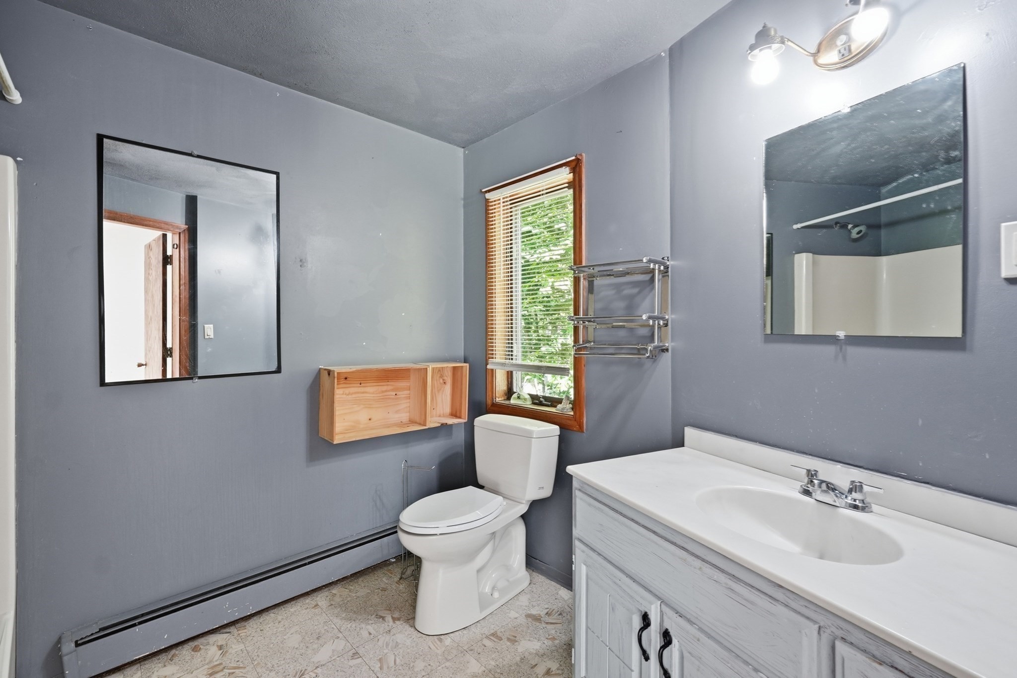 243 Oak St Property Photo 15