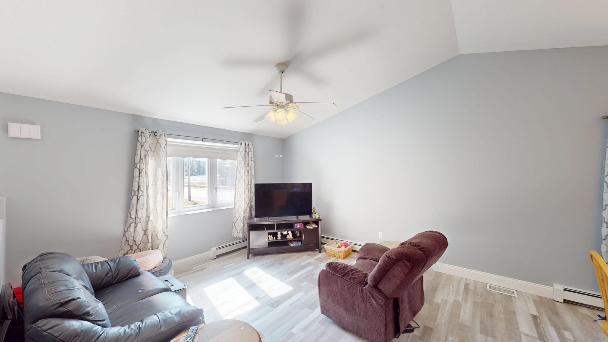 475 West Street Property Photo 9
