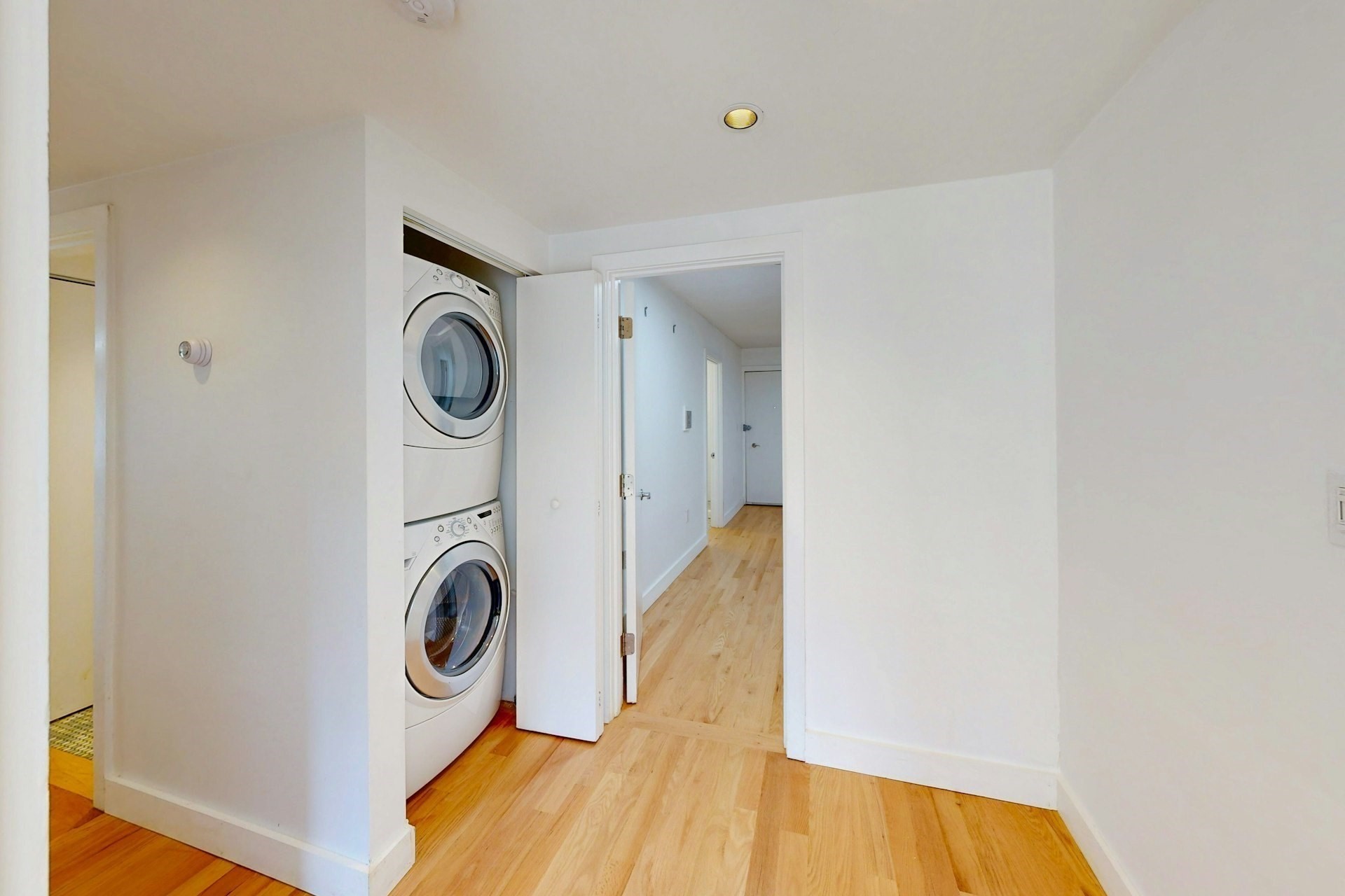 345 Harvard St # F Property Photo 26