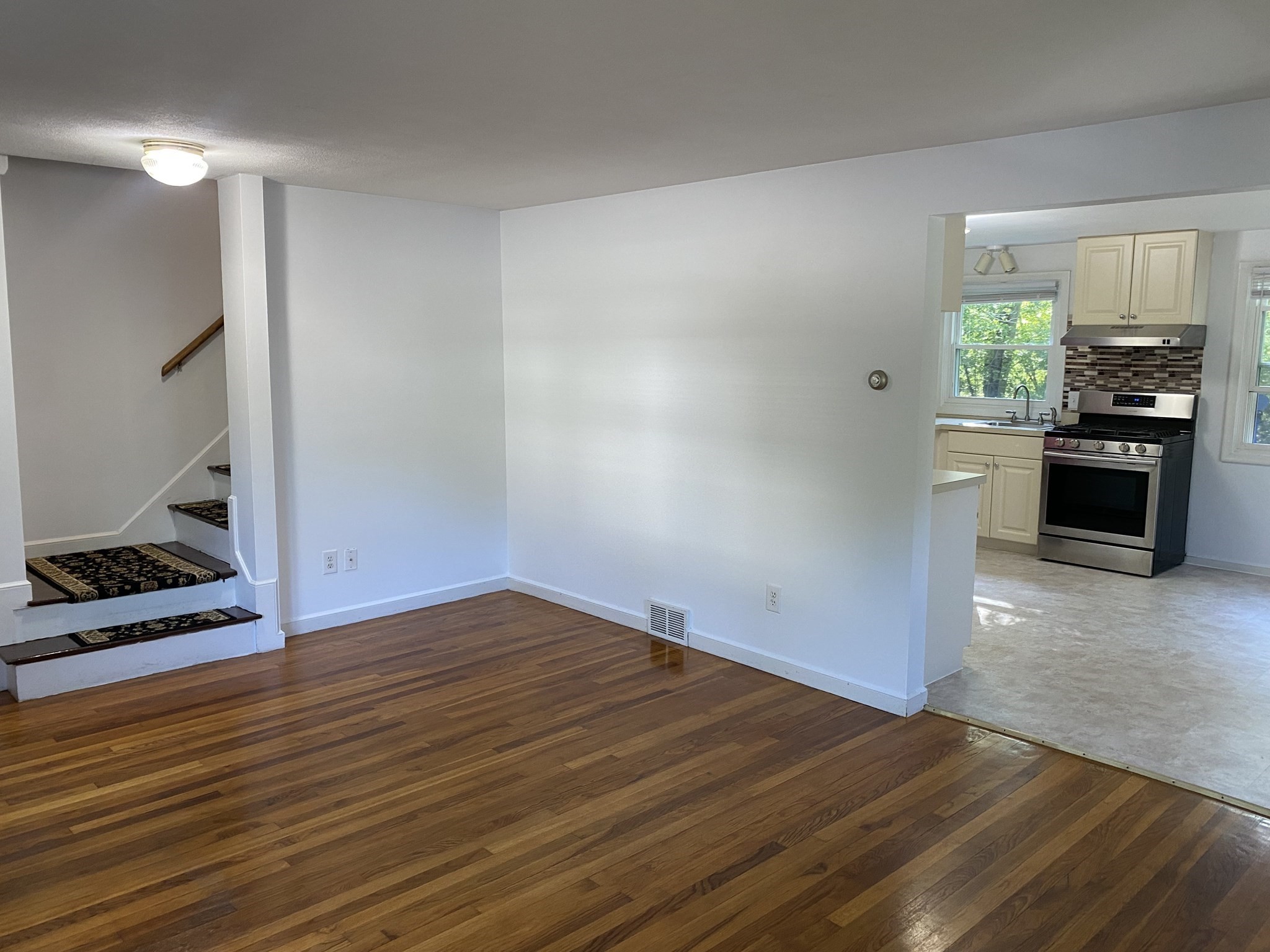 163 Maple St # 163 Property Photo 7