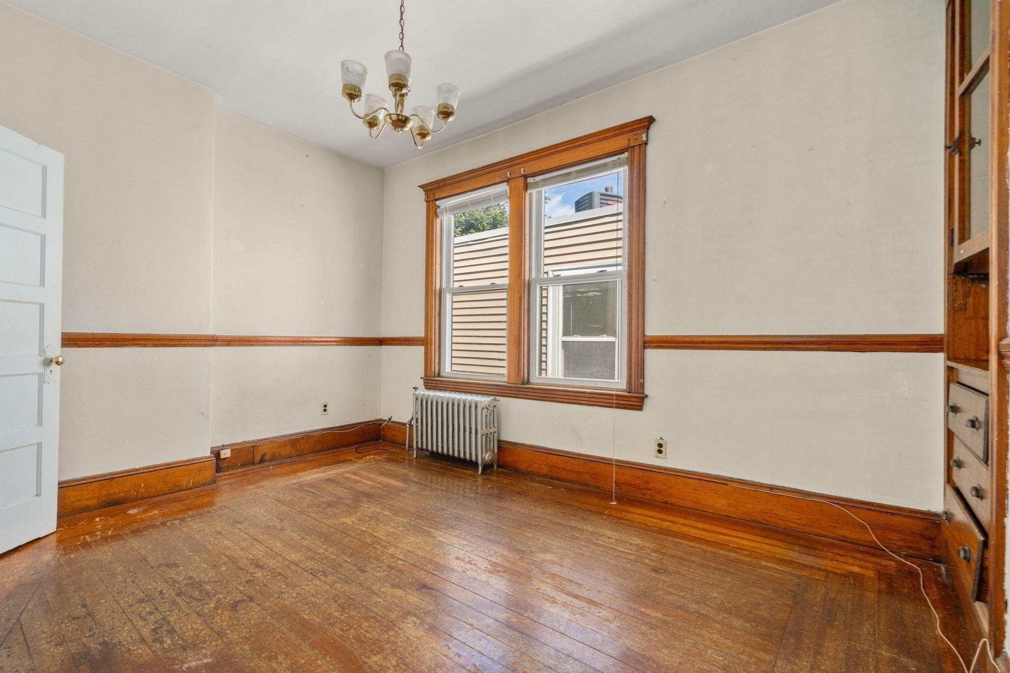 735 Parker Street Property Photo 12