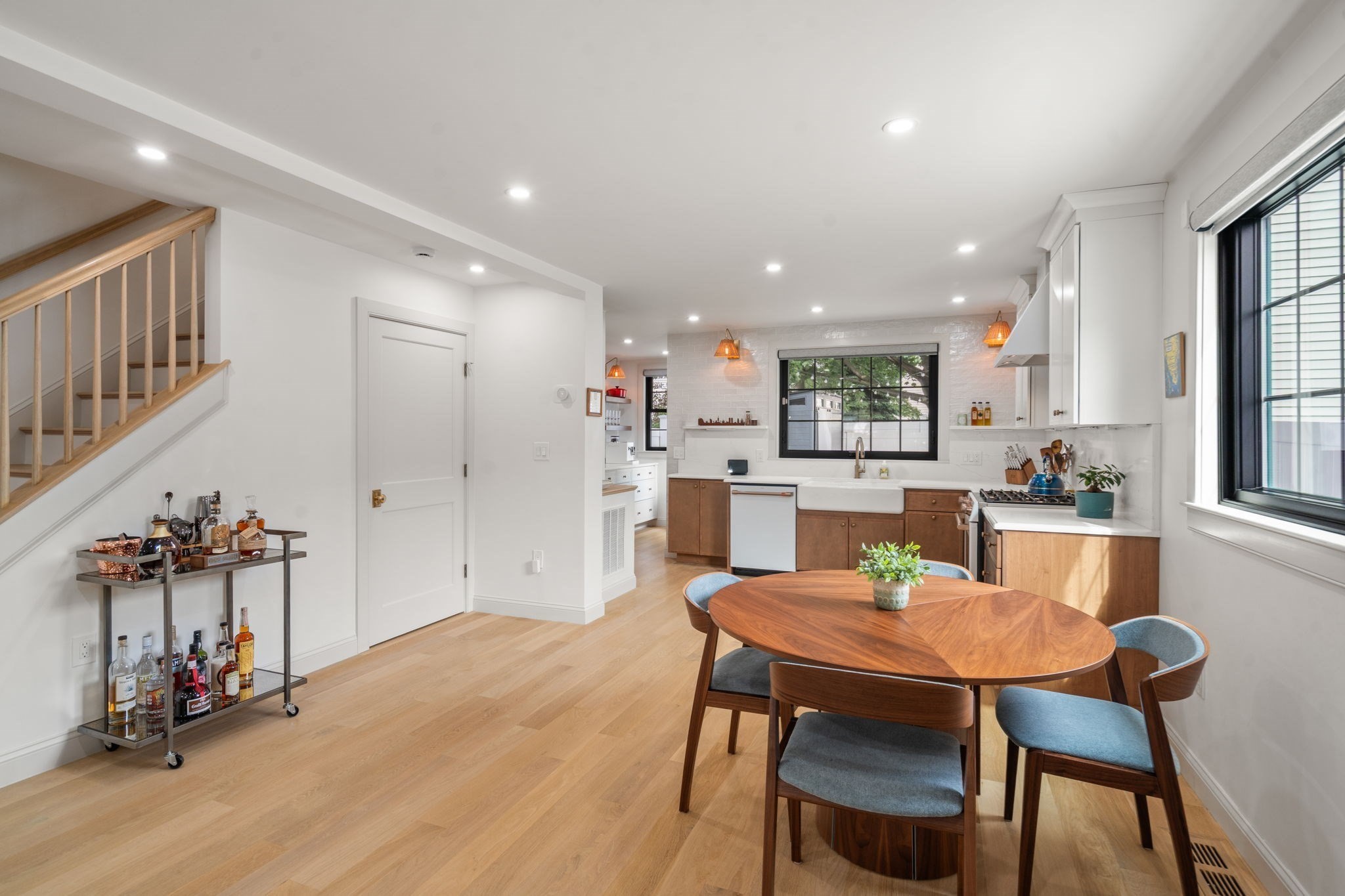 2 Leeds Street Property Photo 8