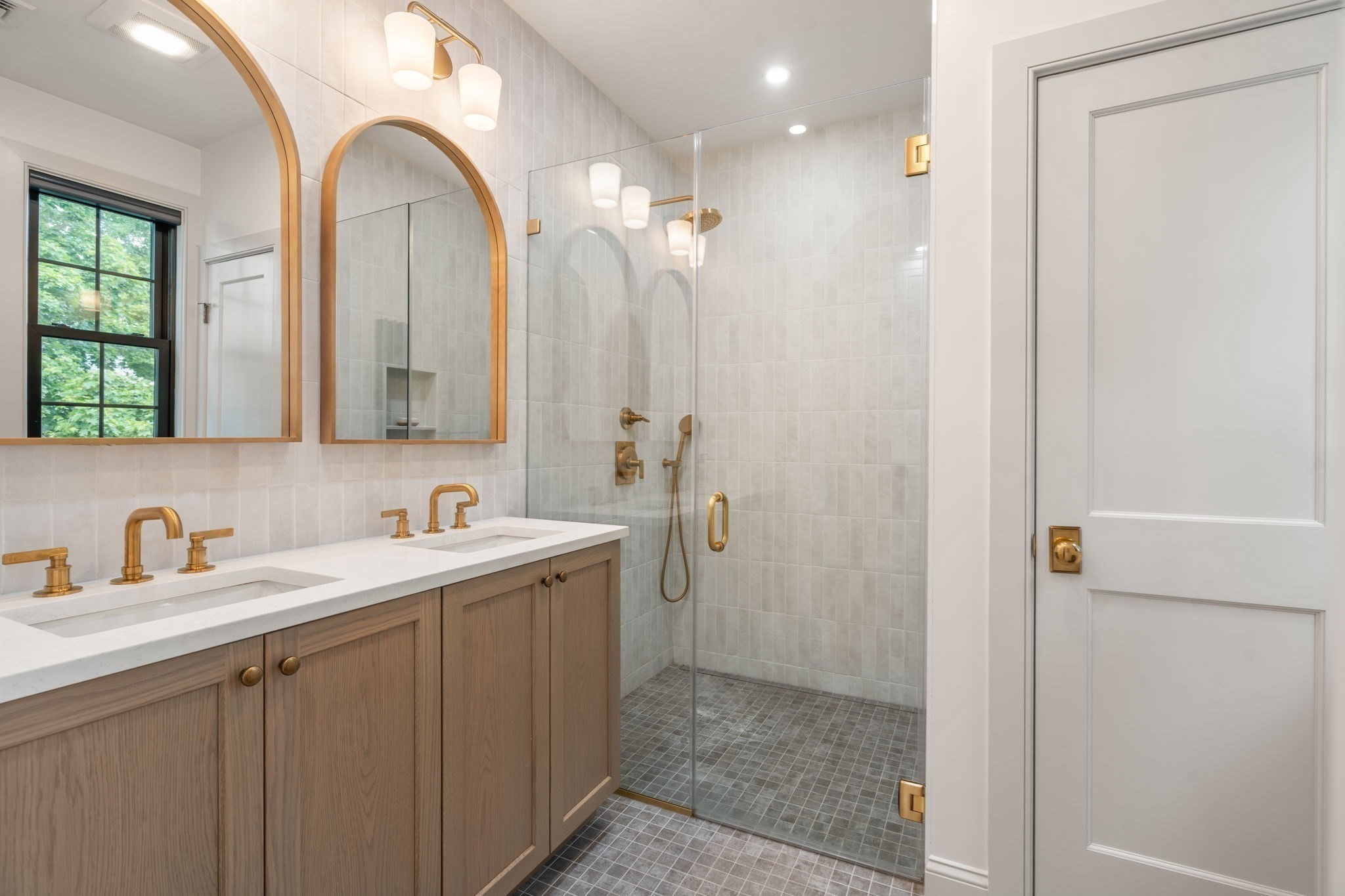 2 Leeds Street Property Photo 21