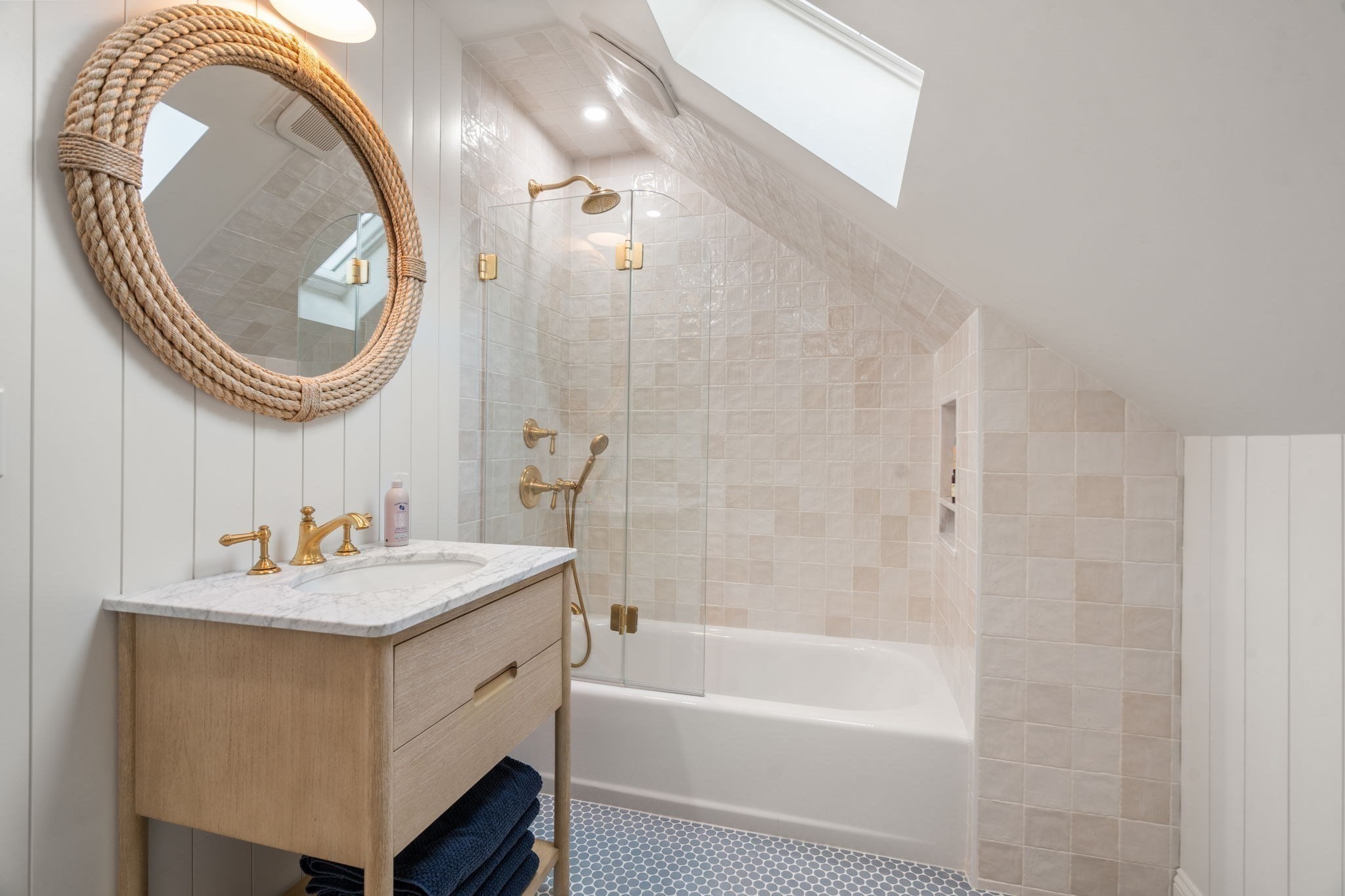 2 Leeds Street Property Photo 25