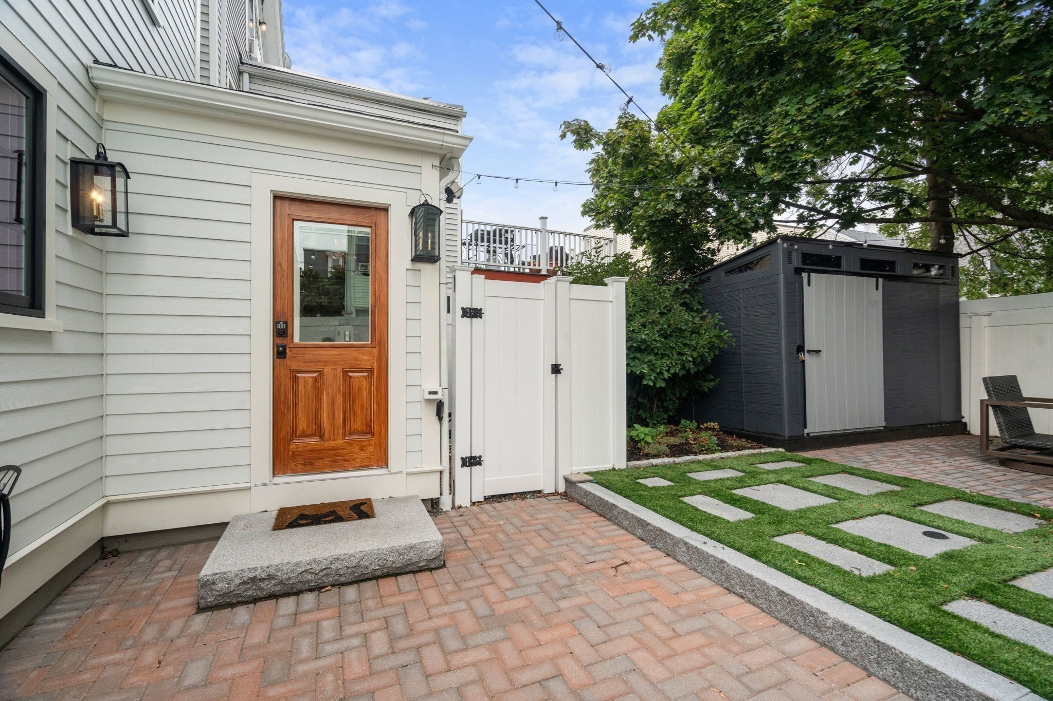 2 Leeds Street Property Photo 31
