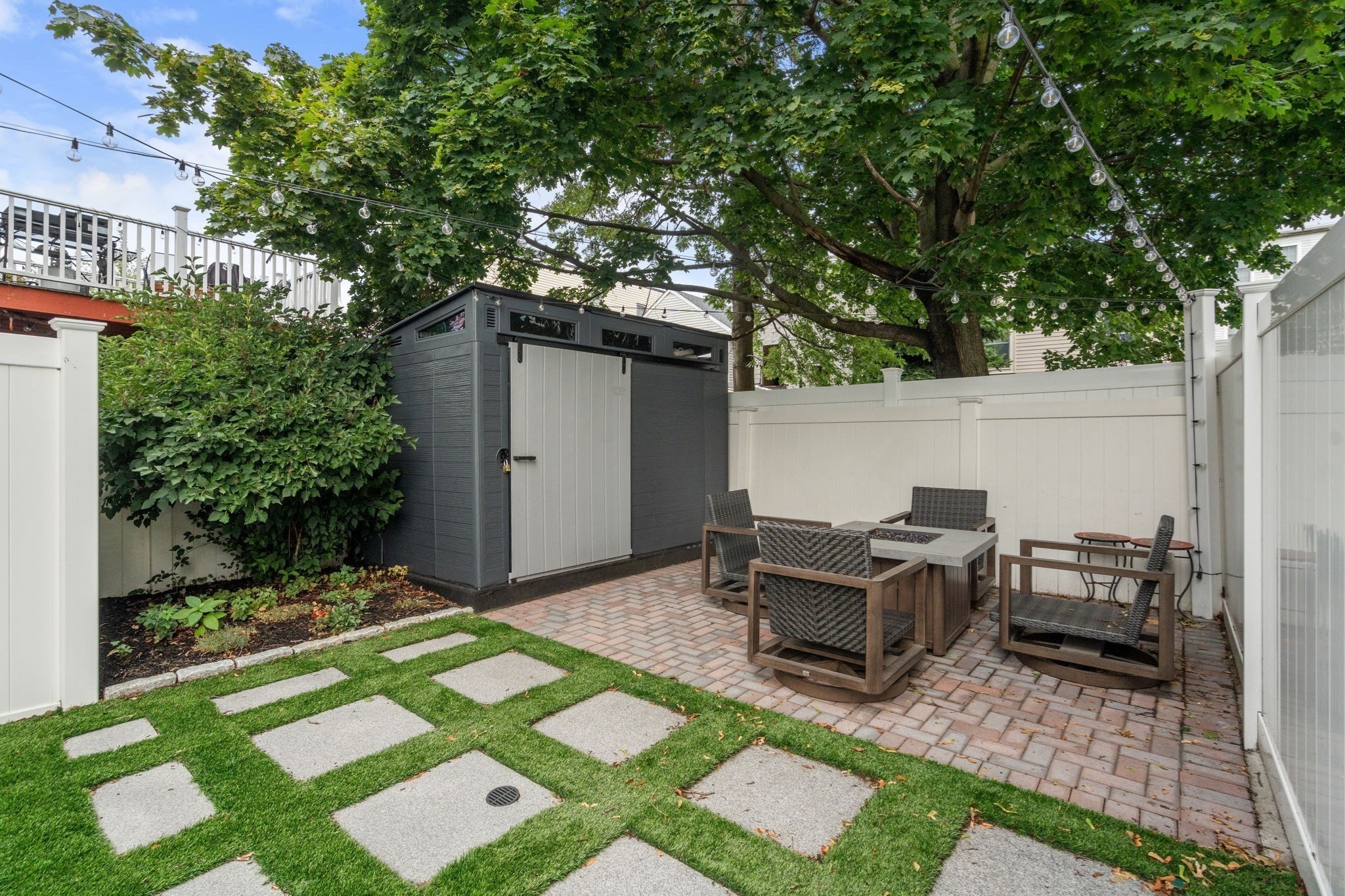 2 Leeds Street Property Photo 34