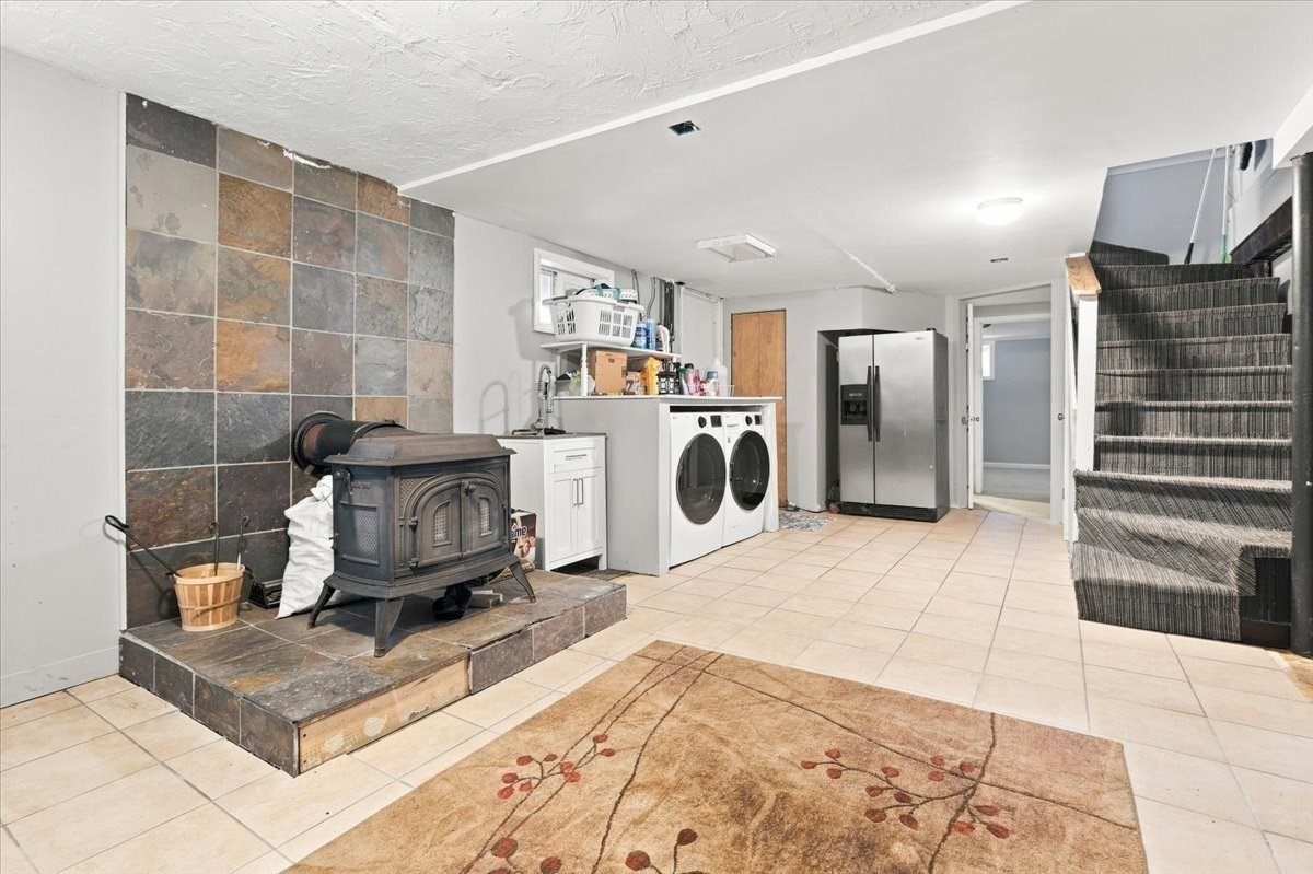 234 Allen St. Property Photo 19