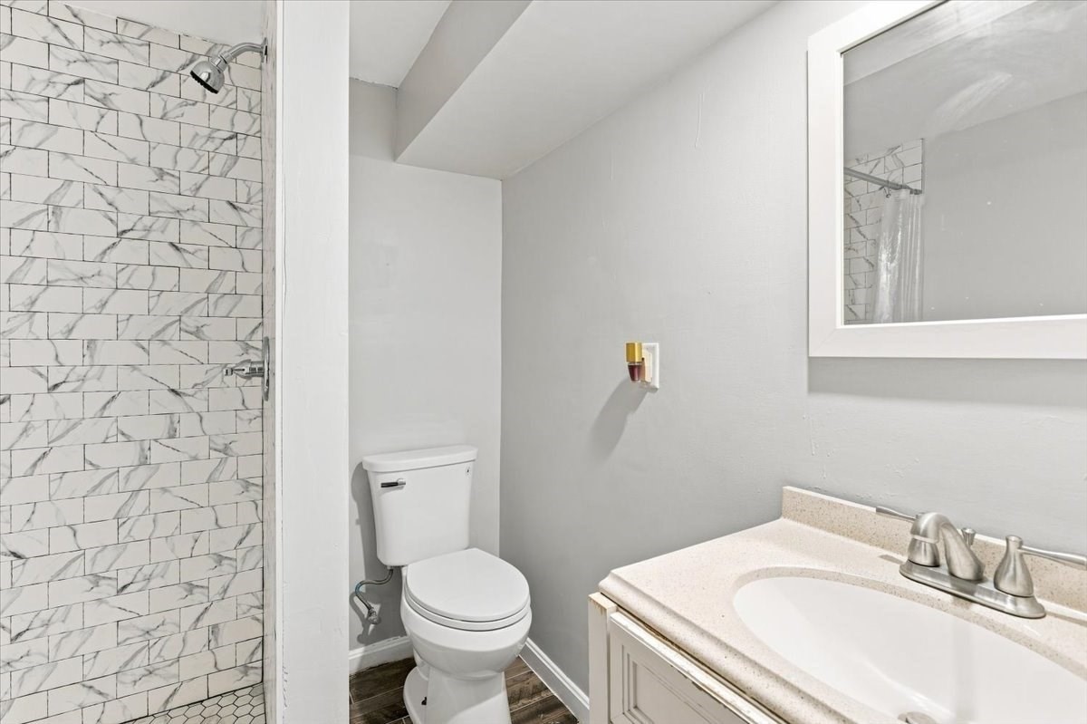 234 Allen St. Property Photo 20