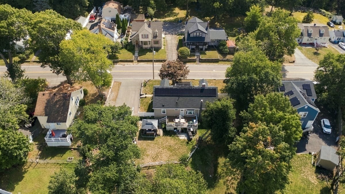 234 Allen St. Property Photo 37