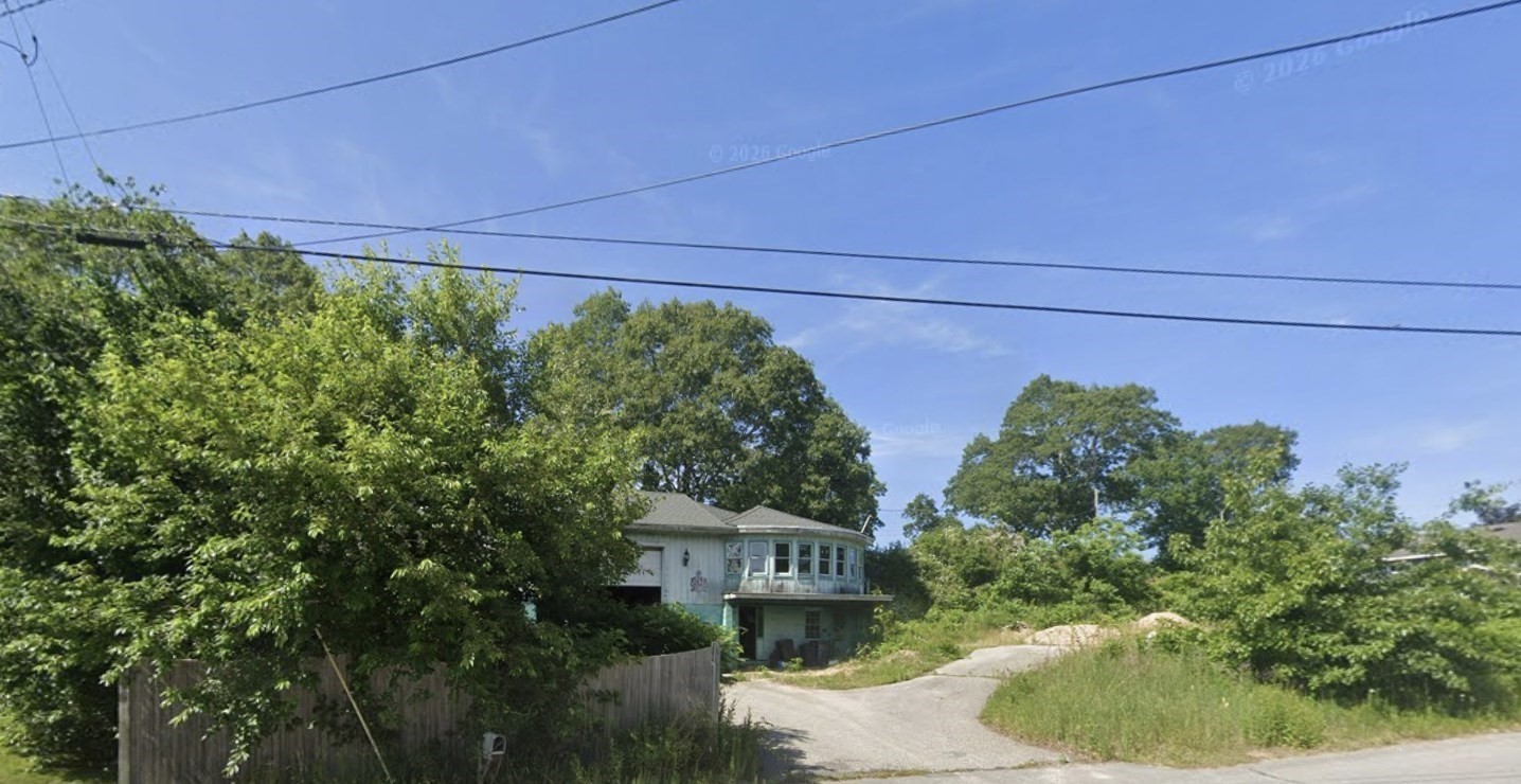 3 Clearwater Drive Property Photo 1