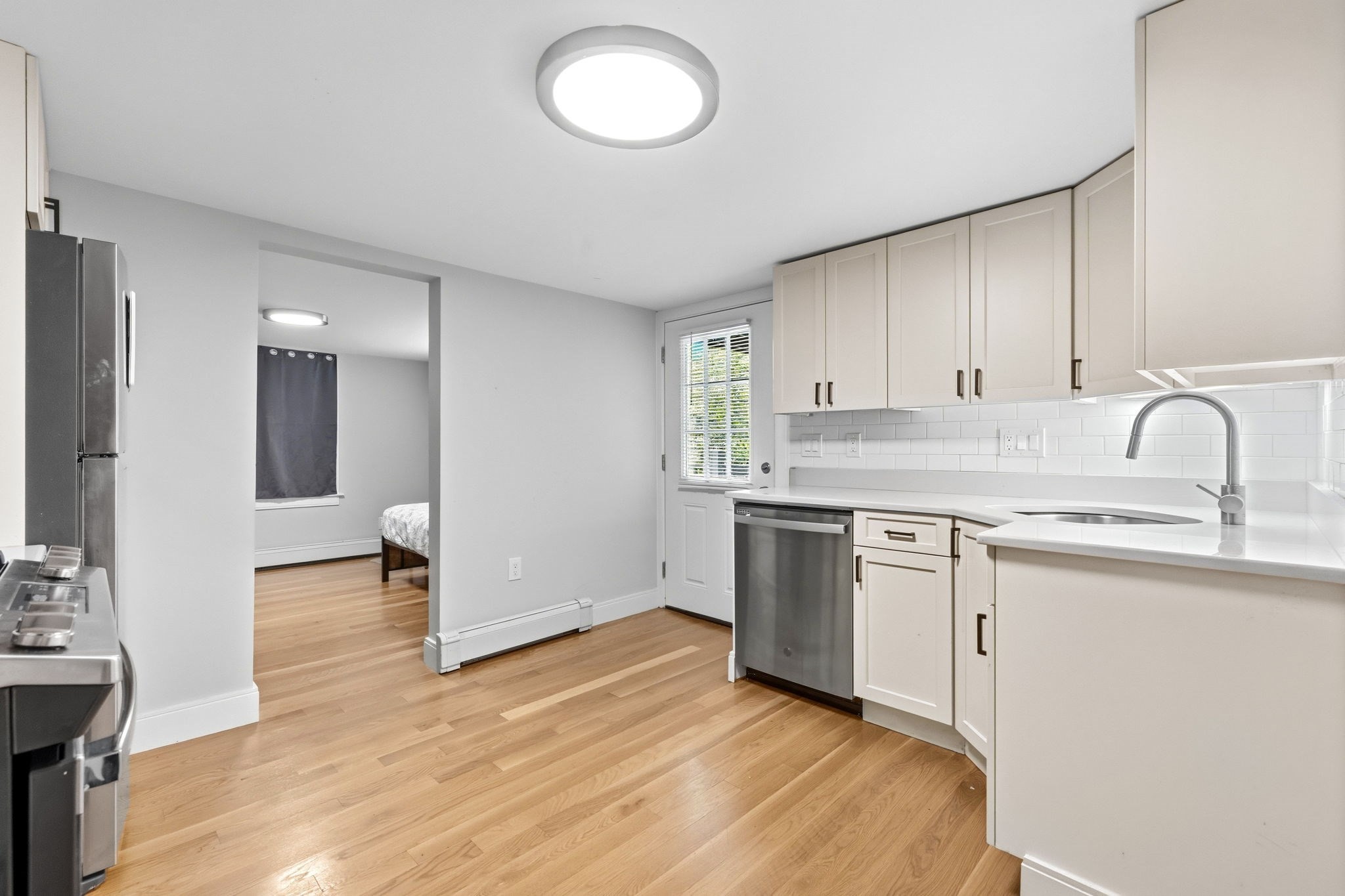57 Hemman St Property Photo 3