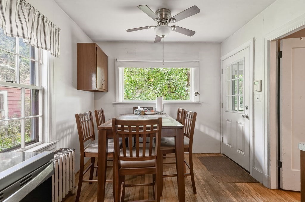 1248 Pleasant St Property Photo 8