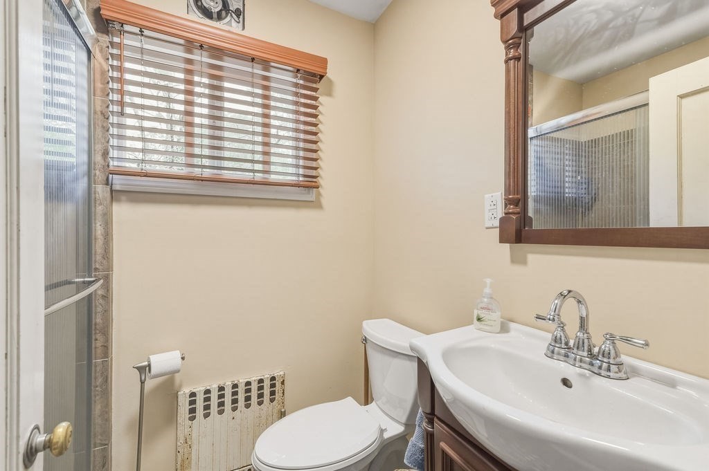 1248 Pleasant St Property Photo 19