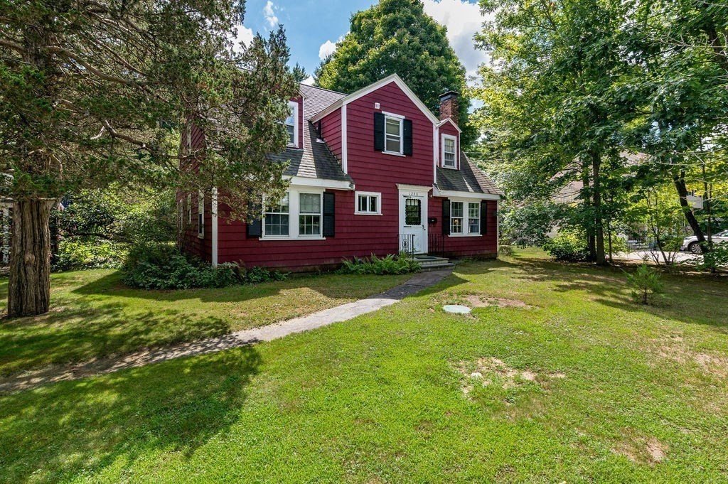 1248 Pleasant St Property Photo 35