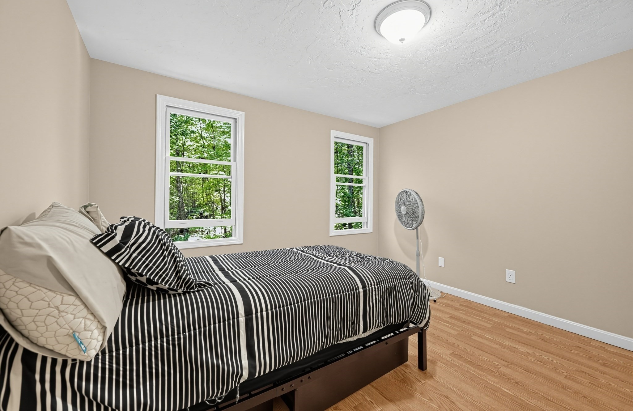 6 Woodview Dr Property Photo 23