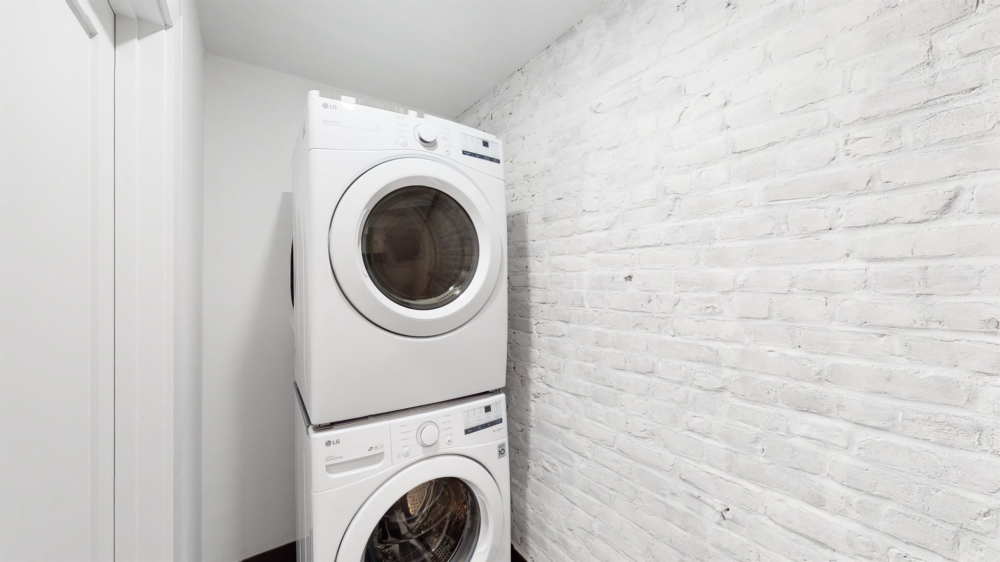 19-21 Buttonwood St # 1 Property Photo 6