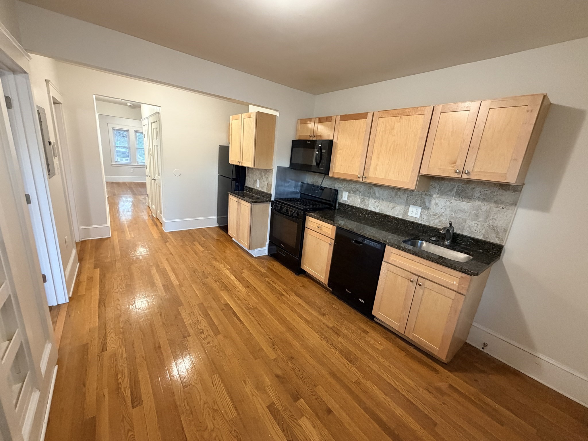 249 Hyde Park Ave # 1l Property Photo 4