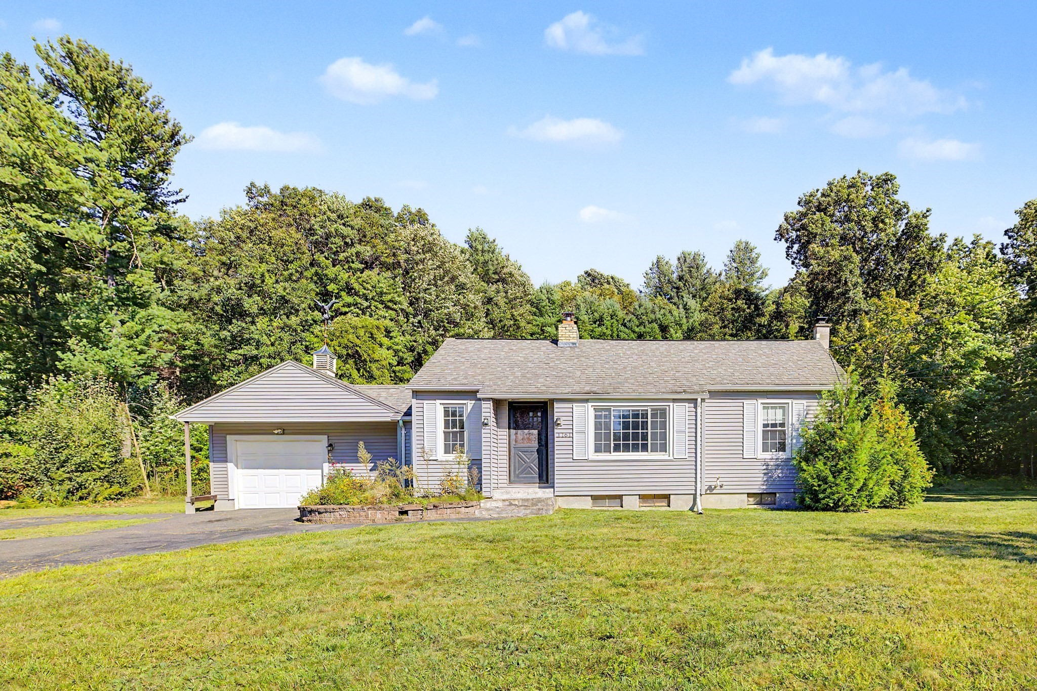 1161 E Mountain Rd Property Photo 1