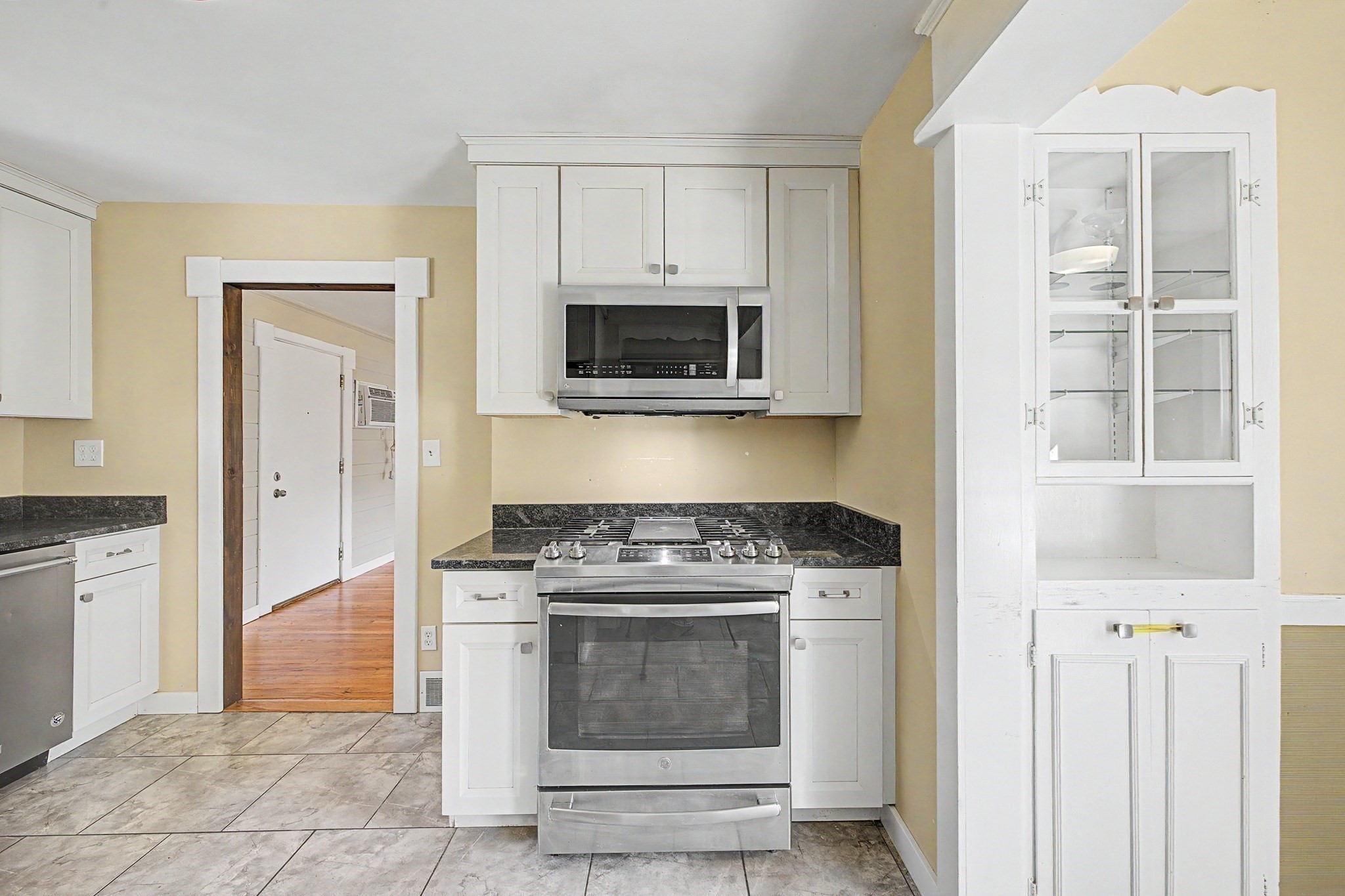 1161 E Mountain Rd Property Photo 9