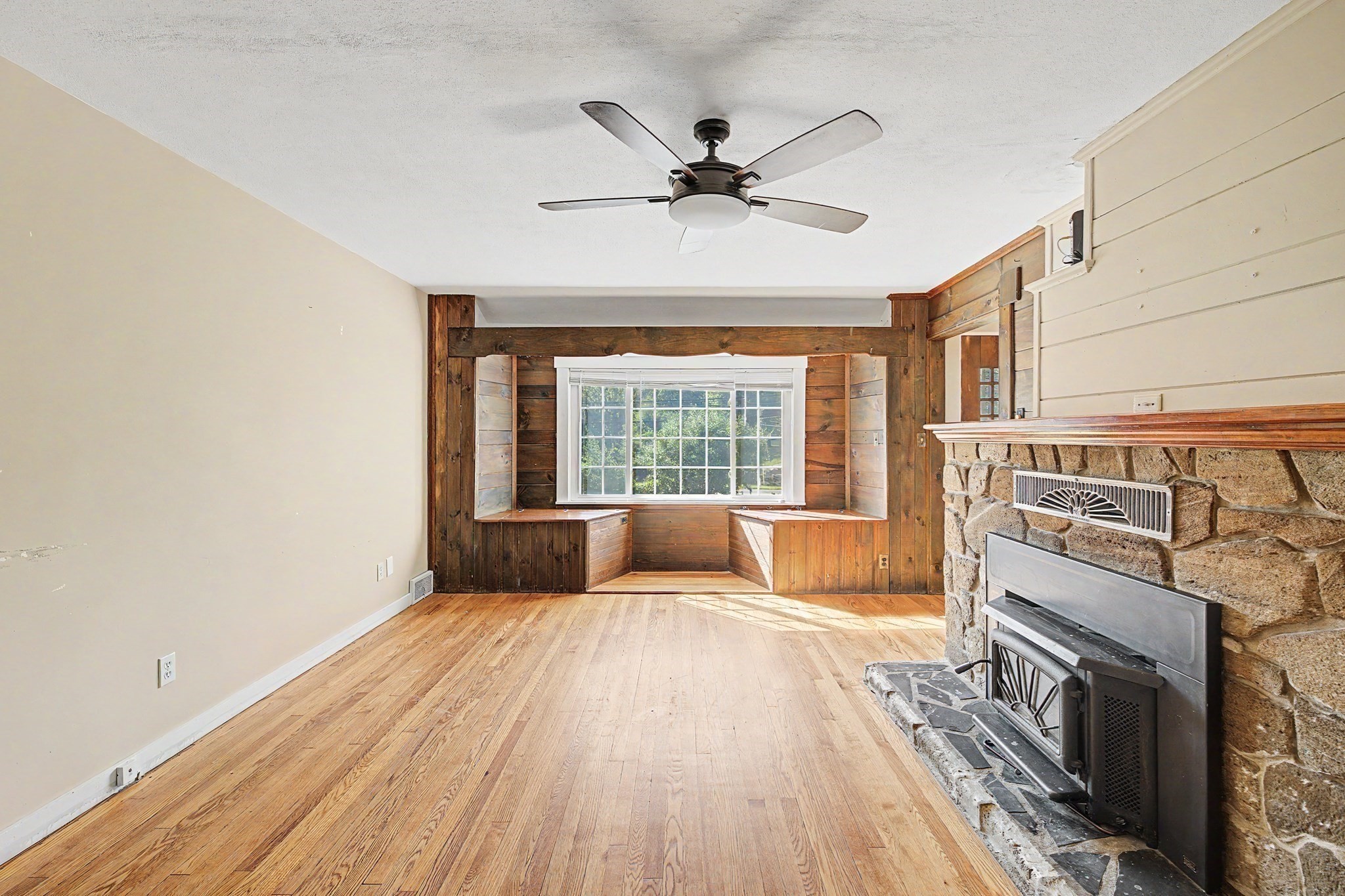 1161 E Mountain Rd Property Photo 10