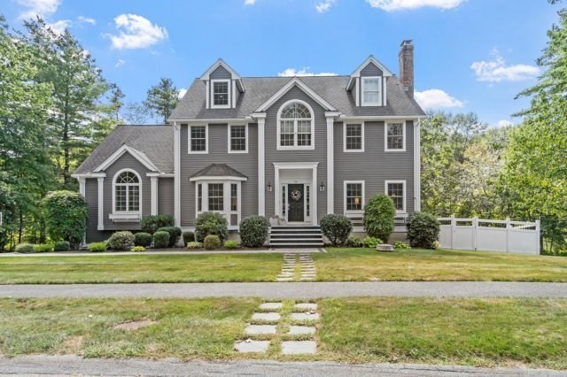 25 Stonebridge Rd Property Photo 1
